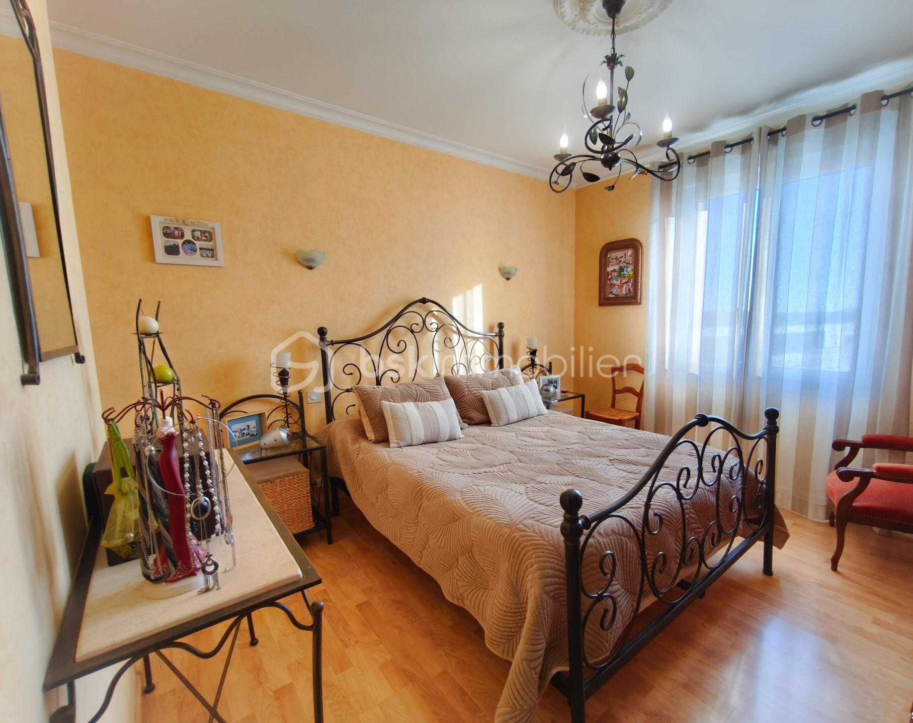 Maison traditionnelle de 91 m² - L9.jpg