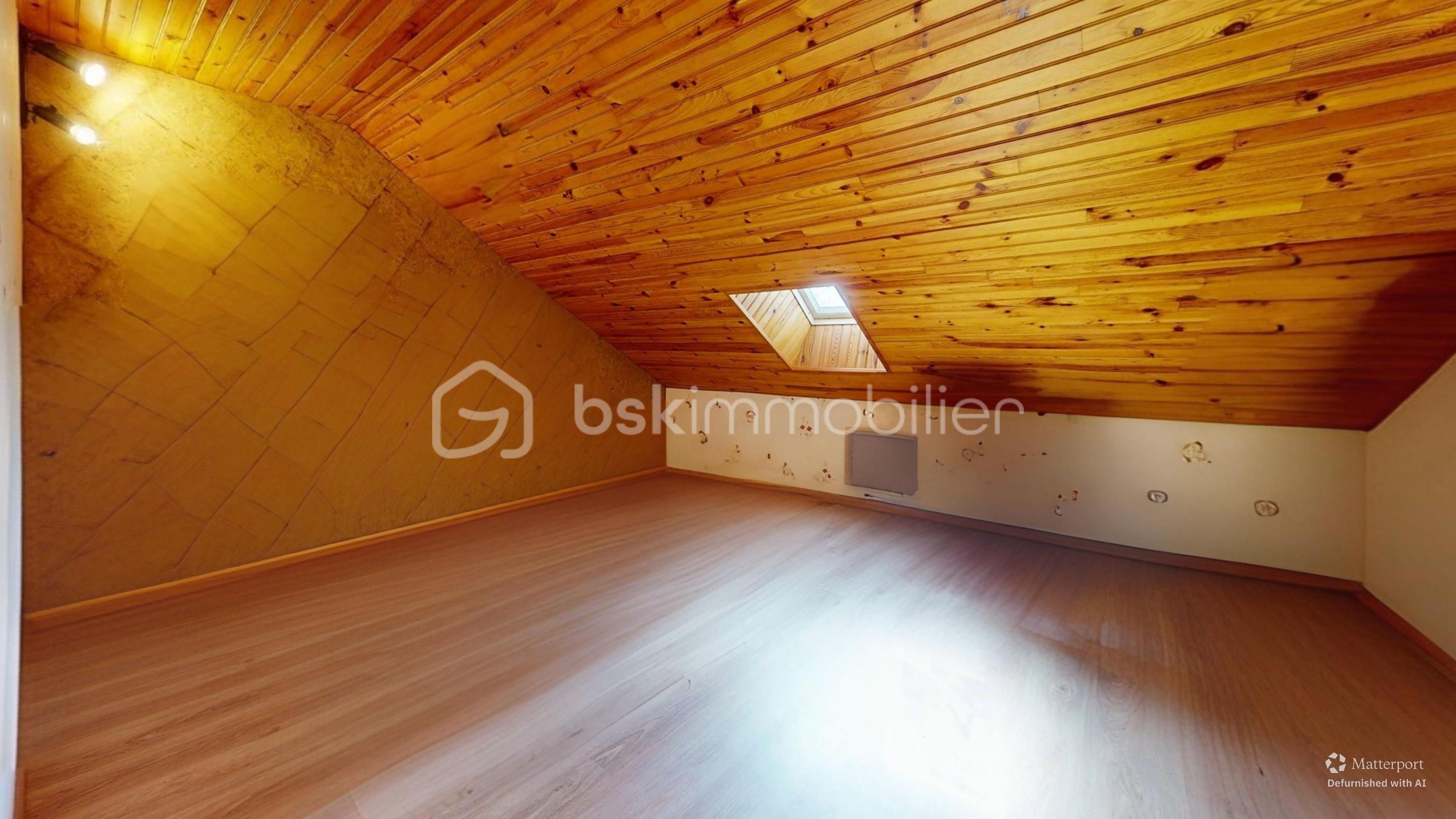MAISON-DE-MACON-SUR-SOUS-SOL-Bedroom-Defurnished 2.jpg