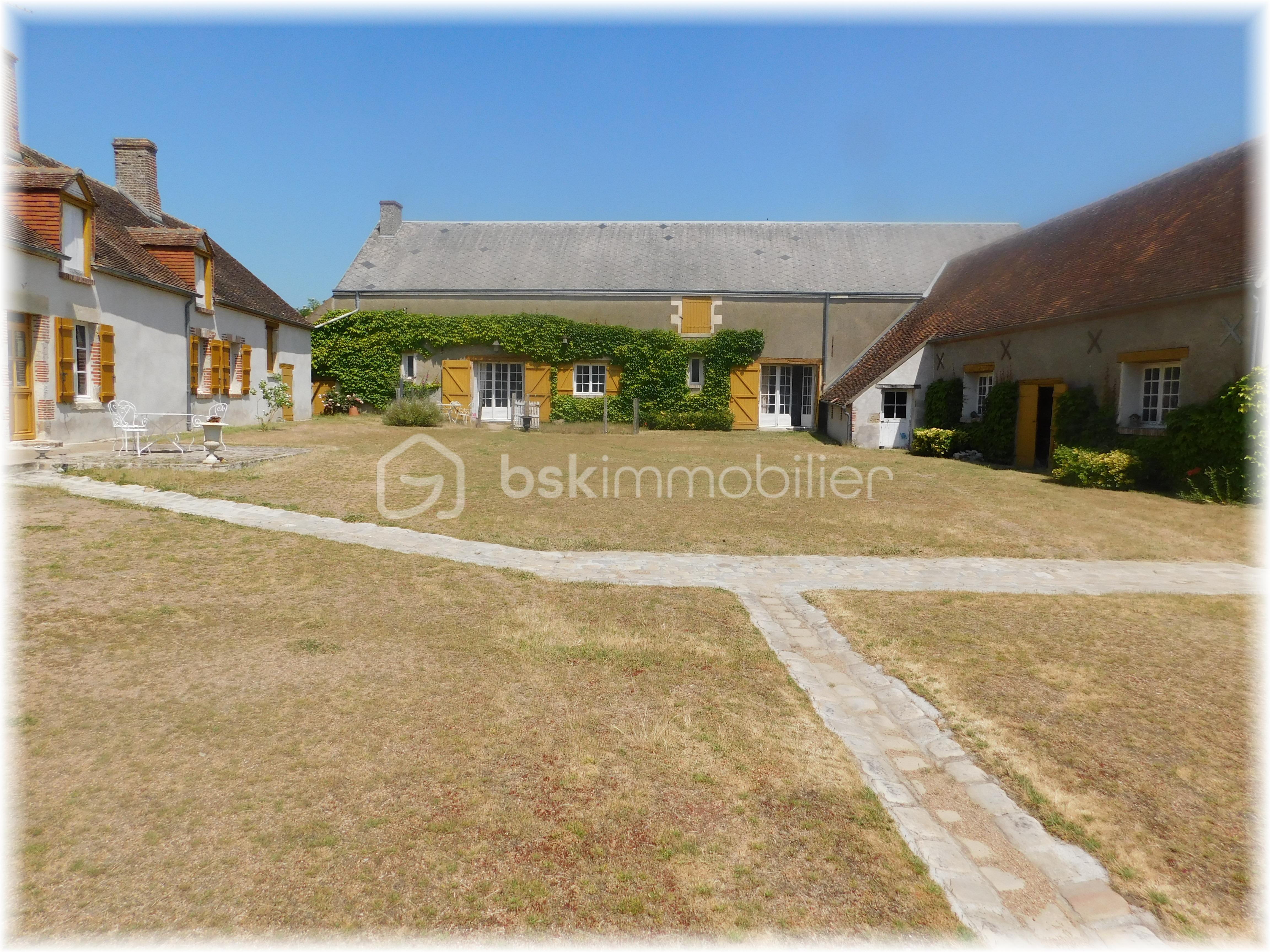 Corps de ferme de 437 m² - DSCN0011.JPG