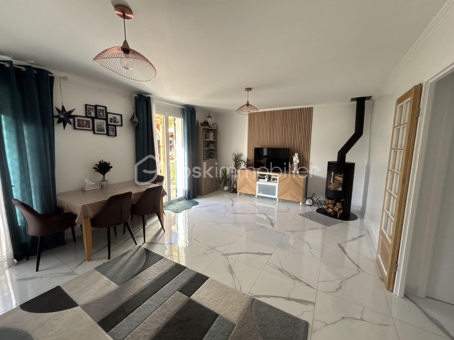 Maison de 78 m² - Sejour.jpg