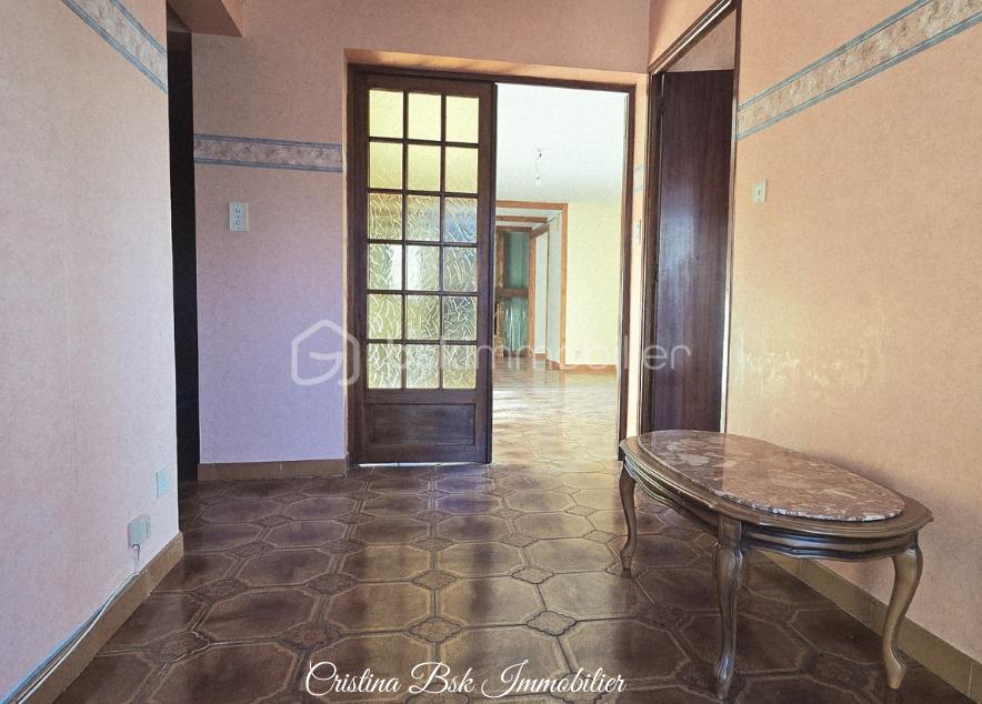 Maison de 188 m² - hall.png