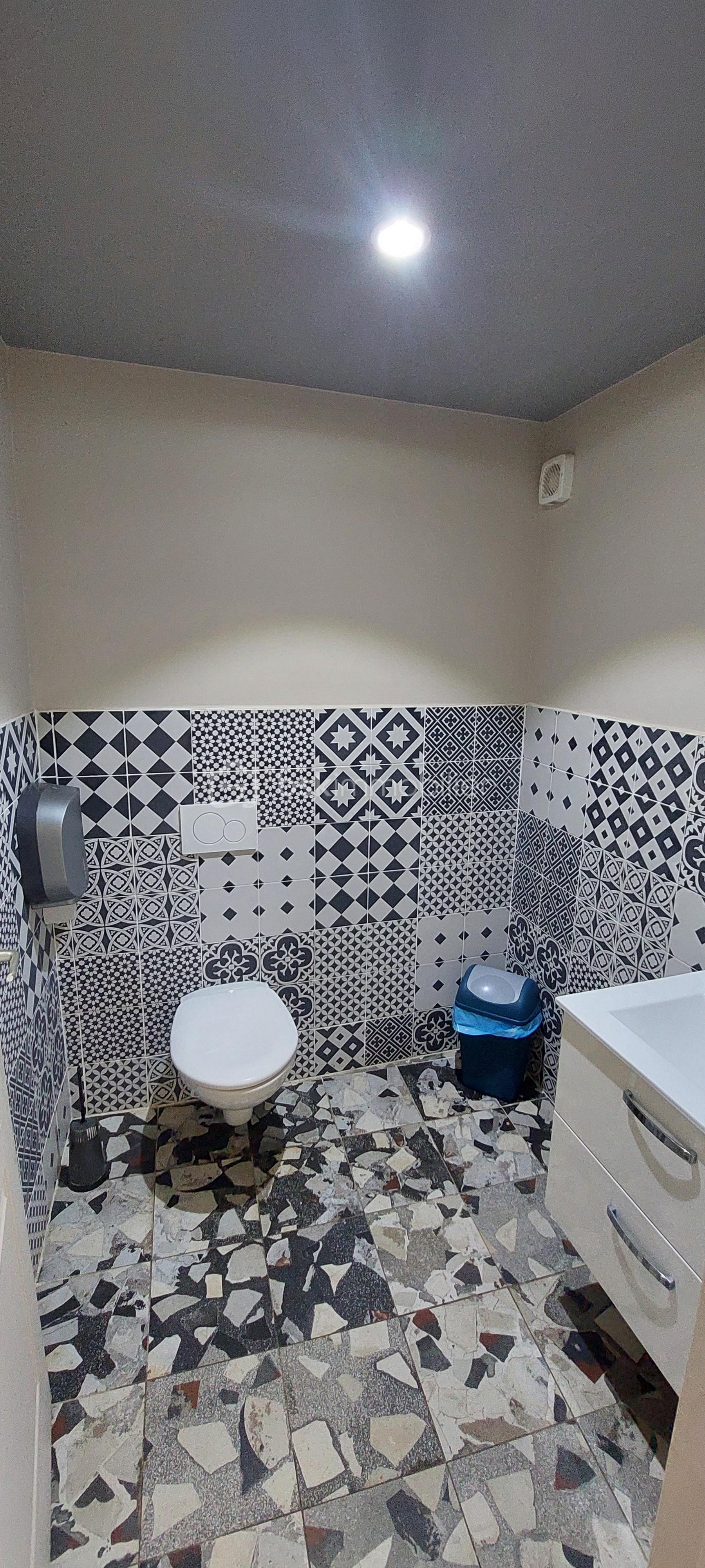 Immeuble mixte de 102,01 m² - 20250811_110709 (1).jpg