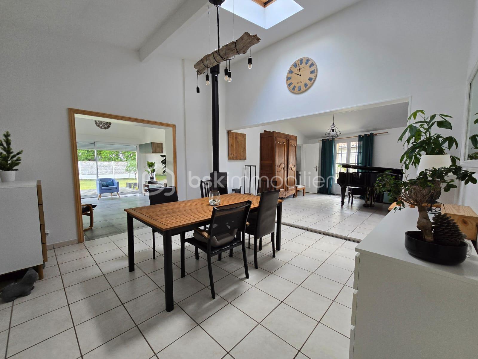 Maison de 178 m² - Salle à manger 1.jpg