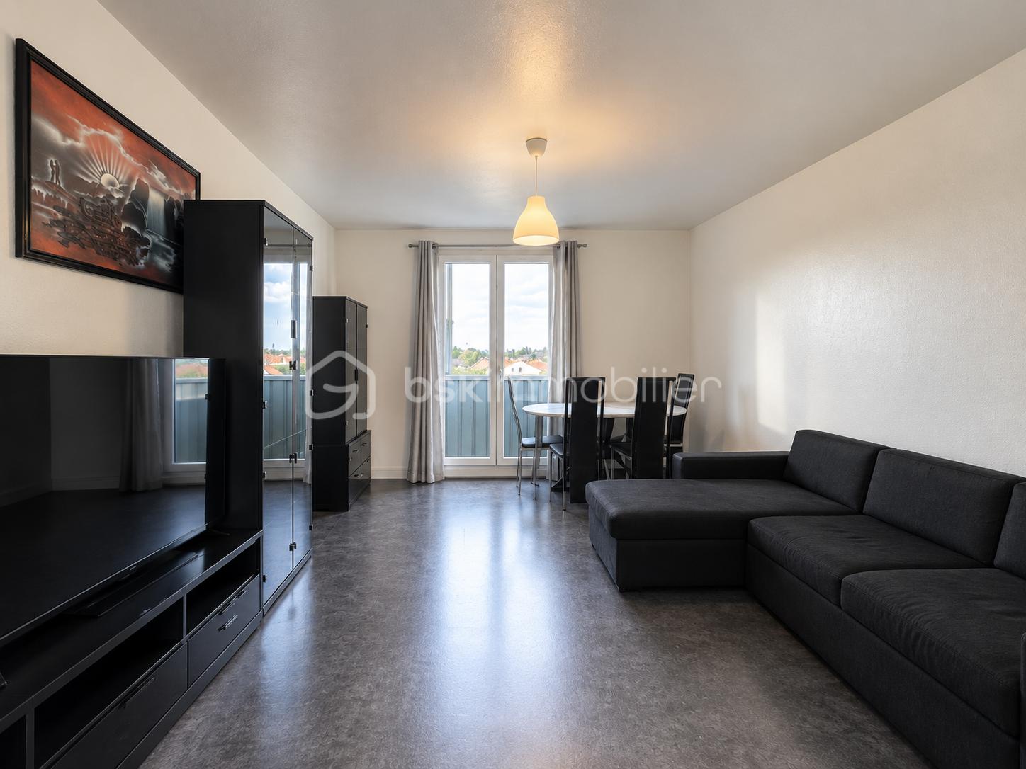 Appartement 4 pièces 64 m² · à Le Blanc-Mesnil · 64,1 m² · 169 000 €