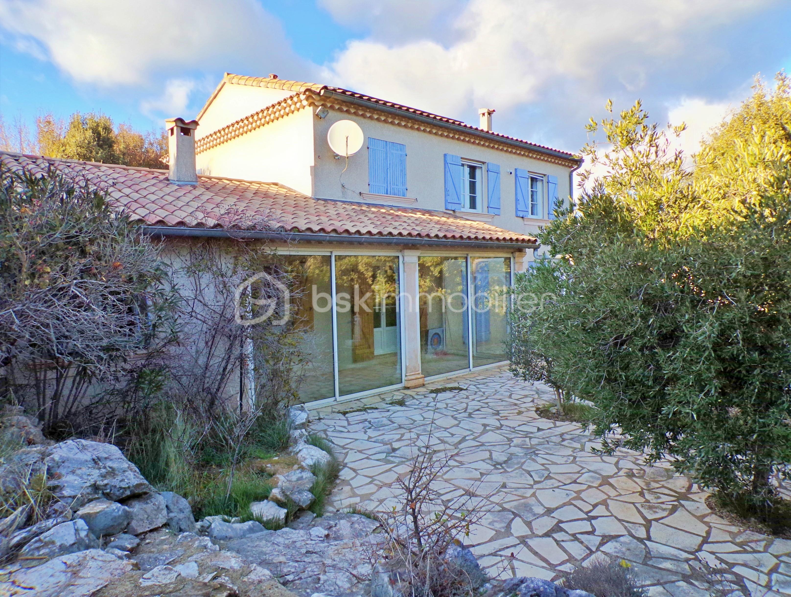 Maison traditionnelle de 171 m² - Exter côté jardin.JPG