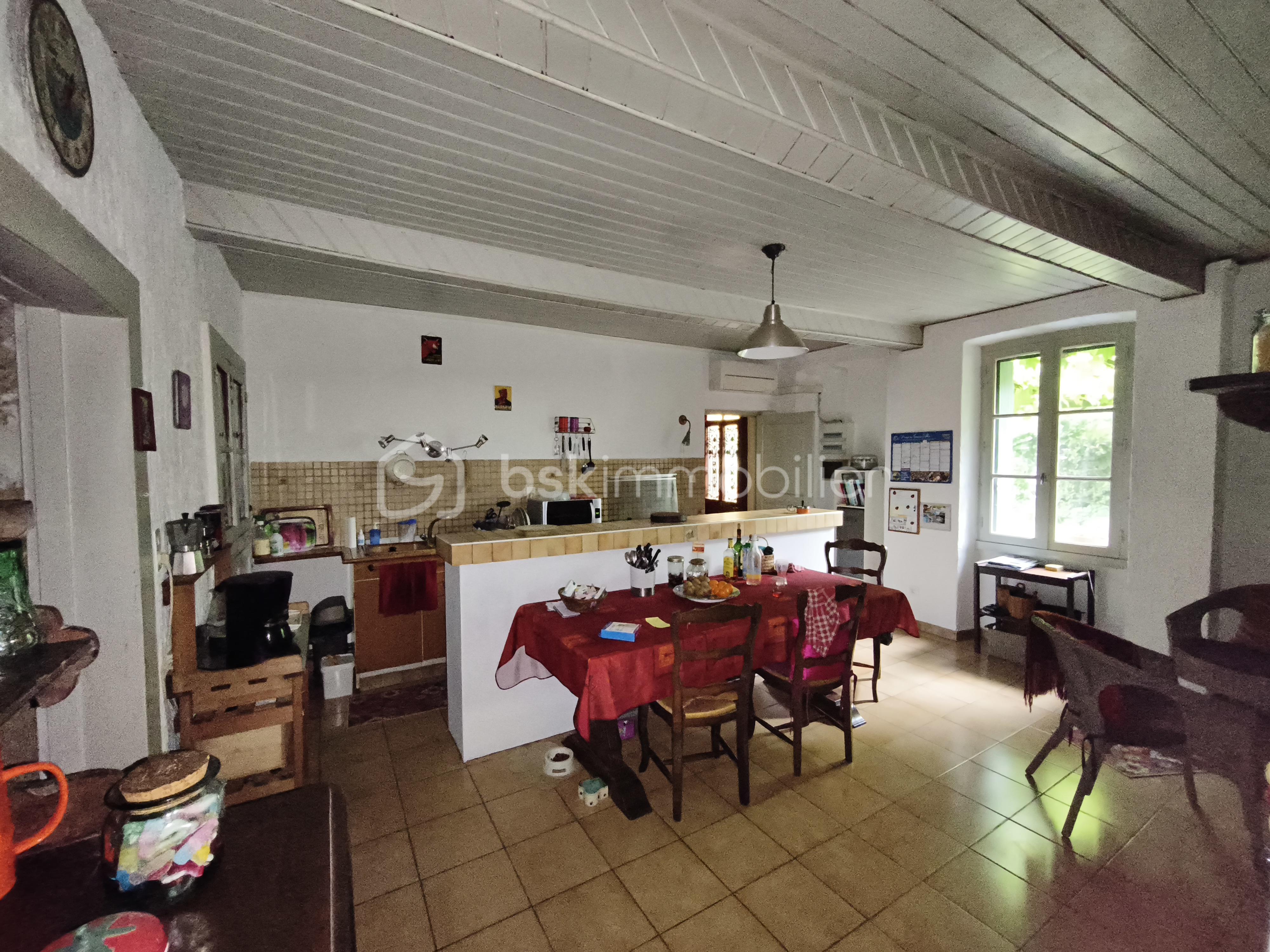 Maison ancienne de 225 m² - IMG_20250505_123609.jpg