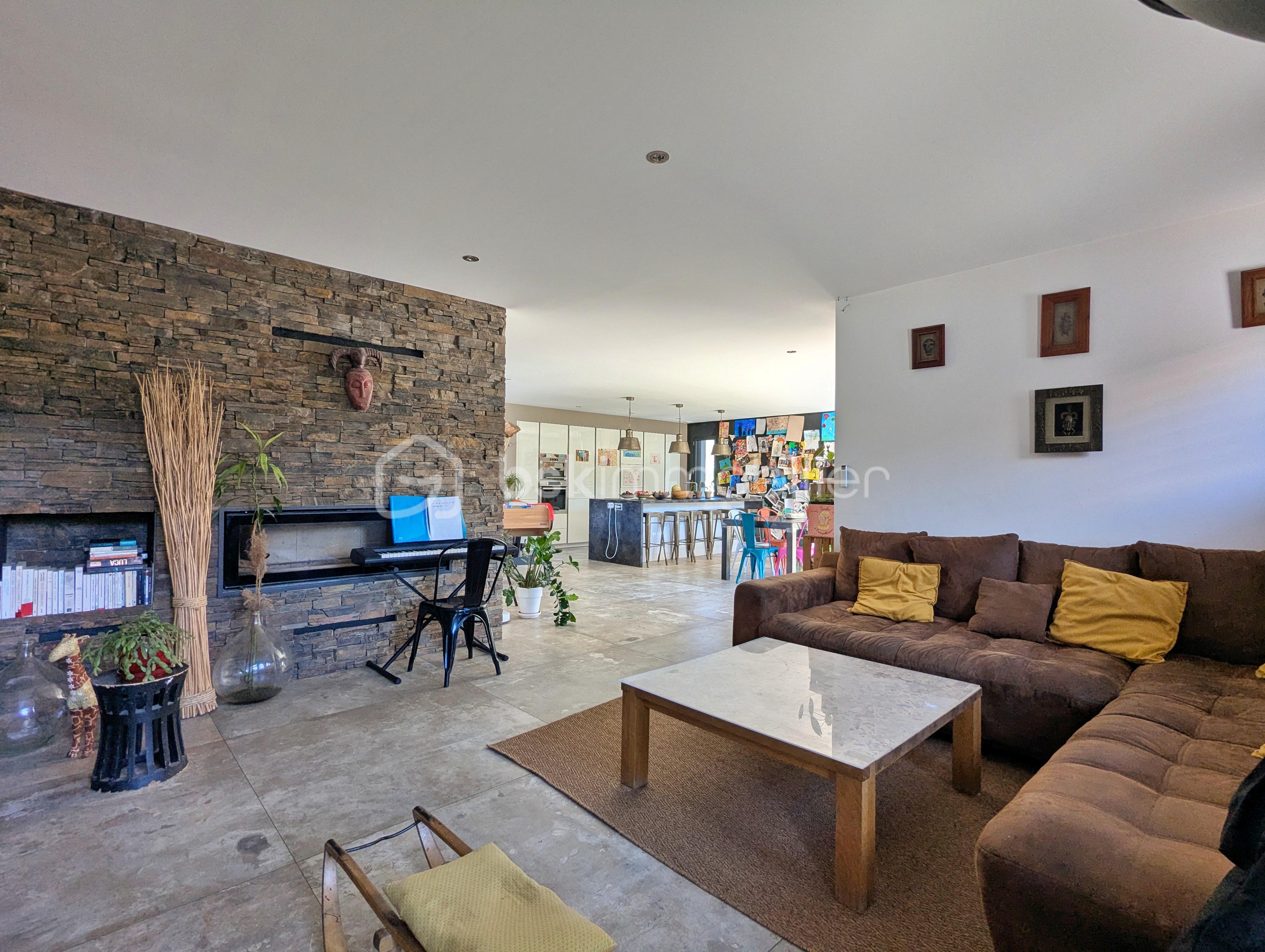Maison contemporaine de 193 m² - 1000006285.jpg