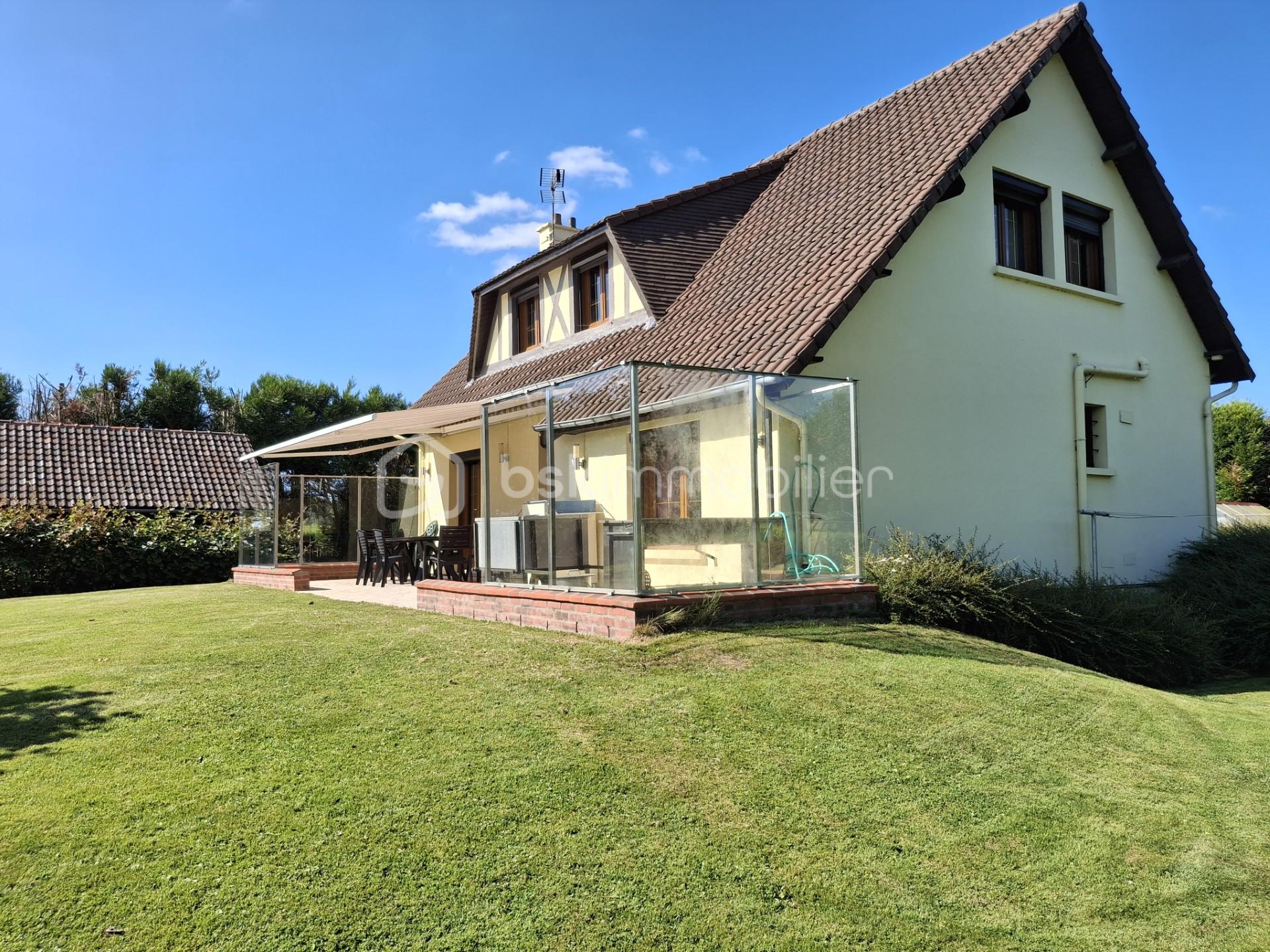 Maison de 120 m² - FACADE JARDIN ET TERRASSE PAYSAGE.jpg