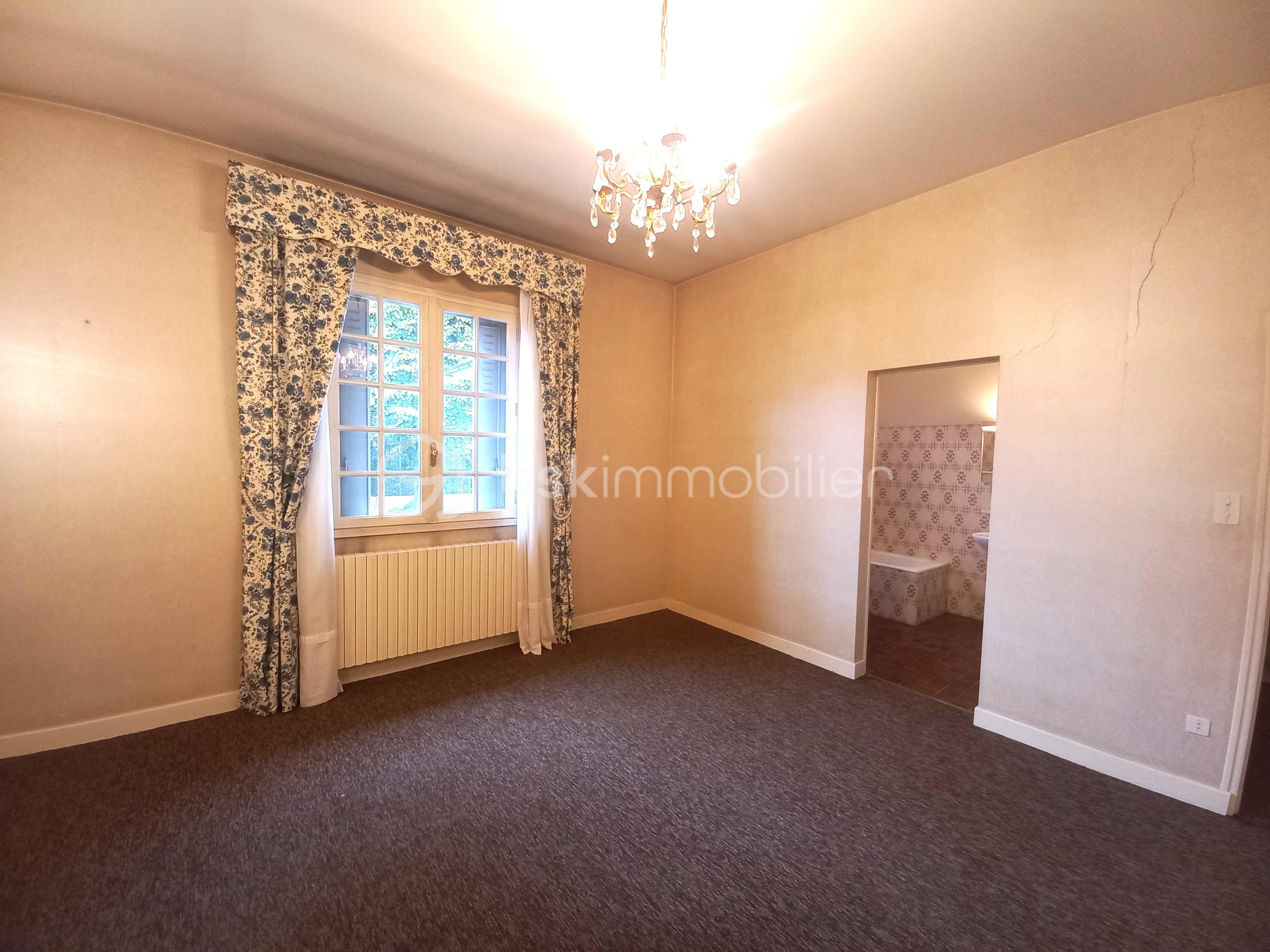 Maison traditionnelle de 316 m² - 20251125_115327.jpg