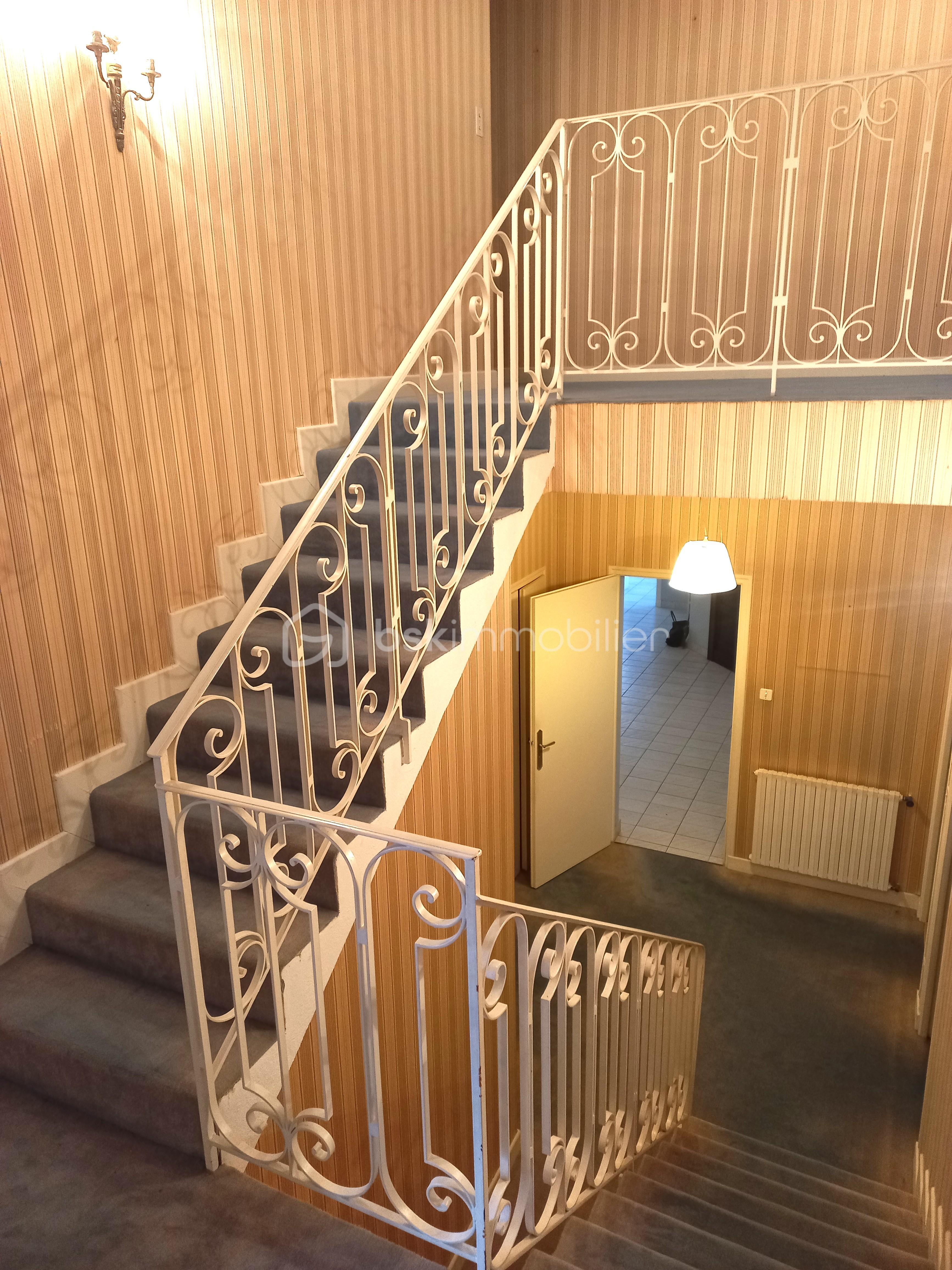 Maison traditionnelle de 316 m² - 20251125_120145.jpg