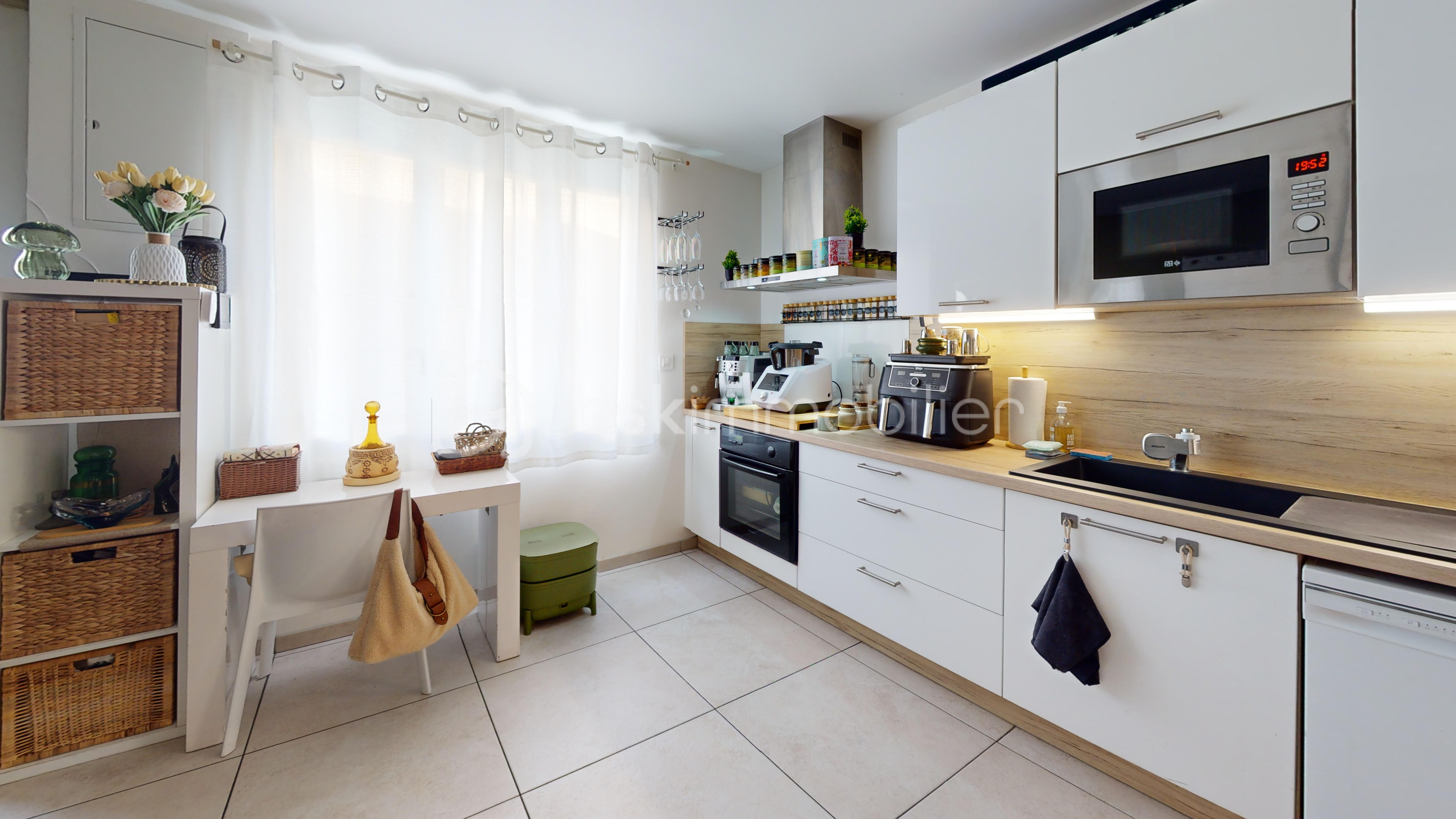 St-Severin-Kitchen 1.jpg