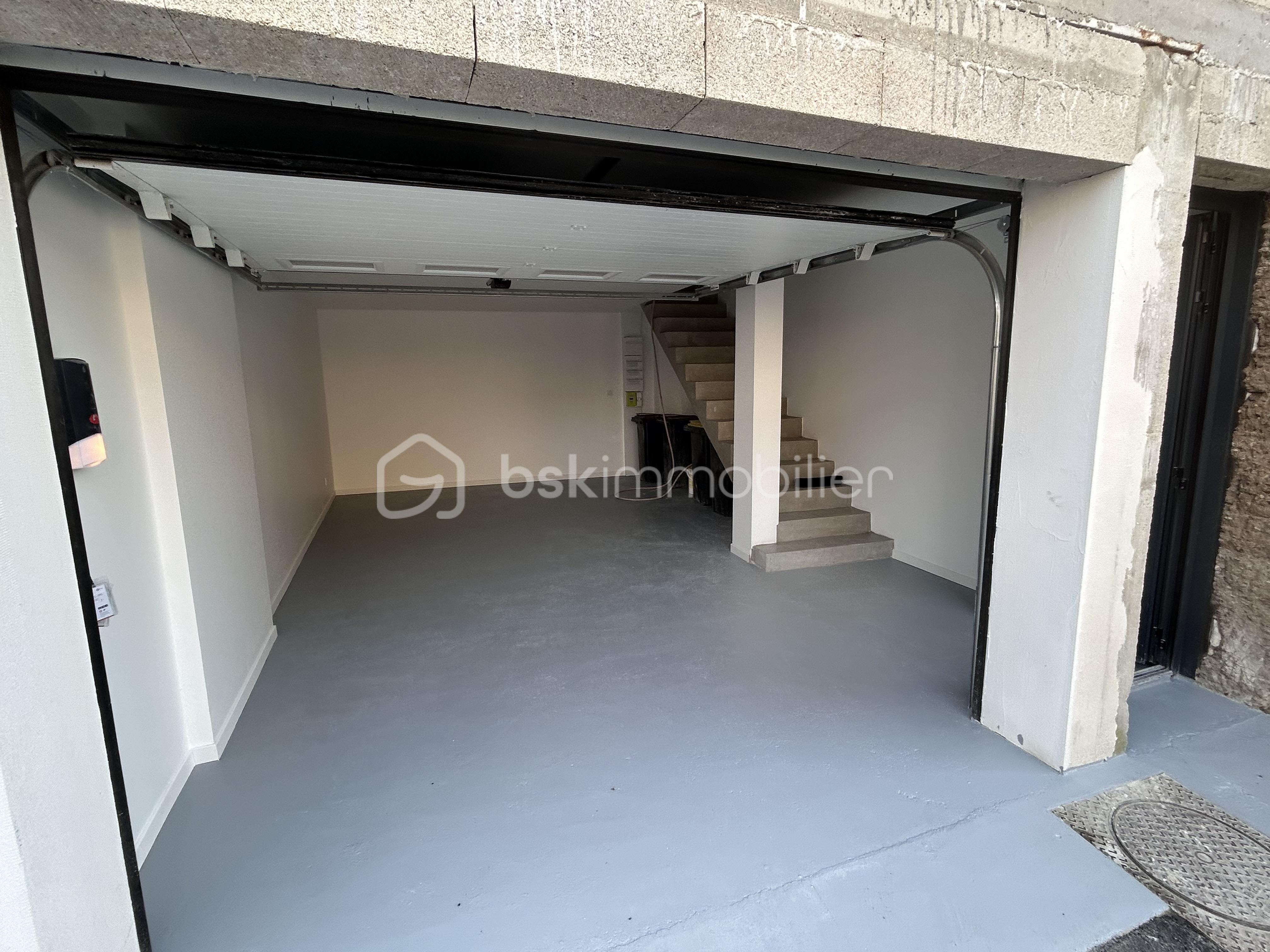 Maison de ville de 29,57 m² - garage.jpg