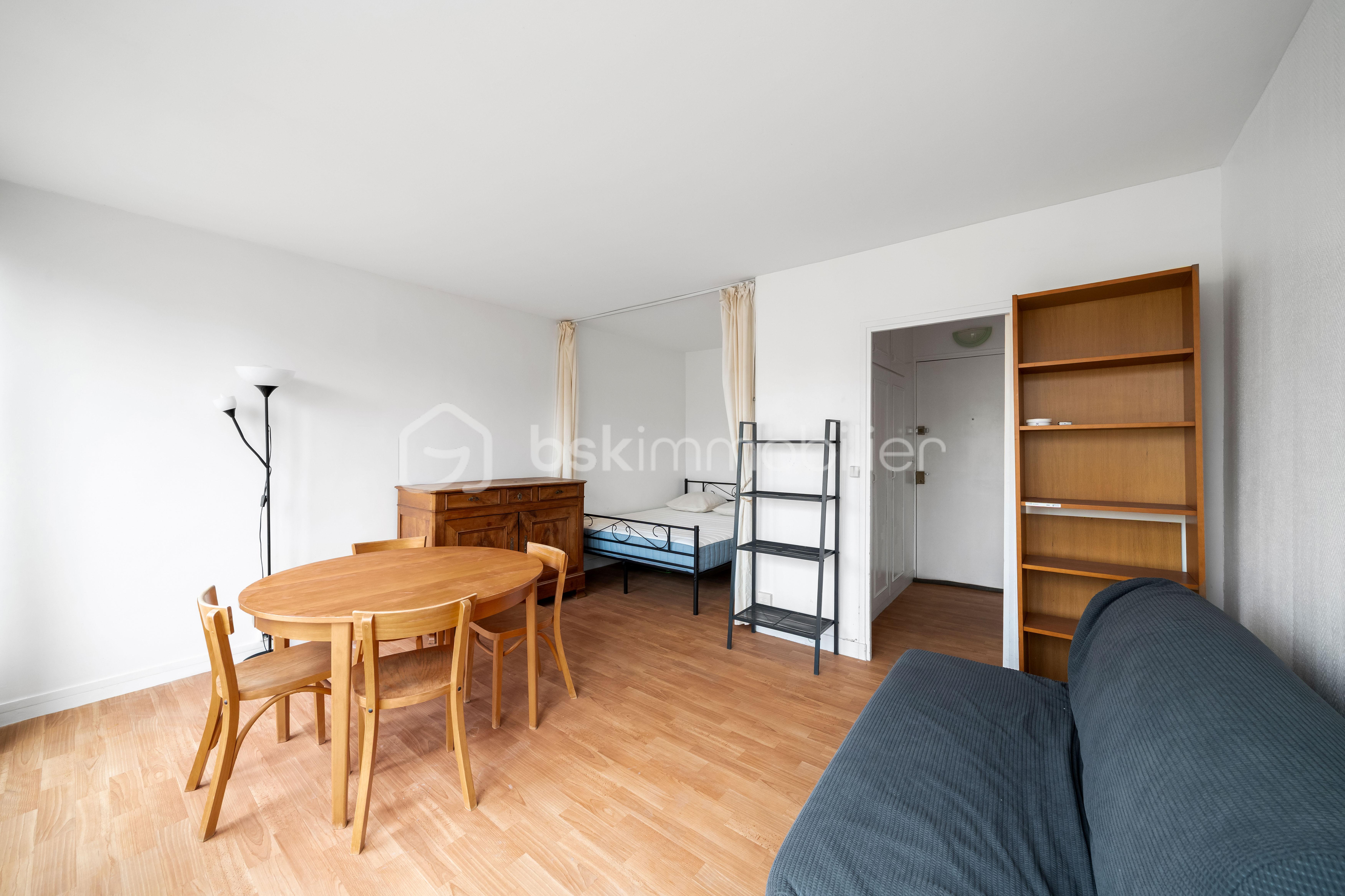 #1 PDV + entrée + coin nuit.jpg