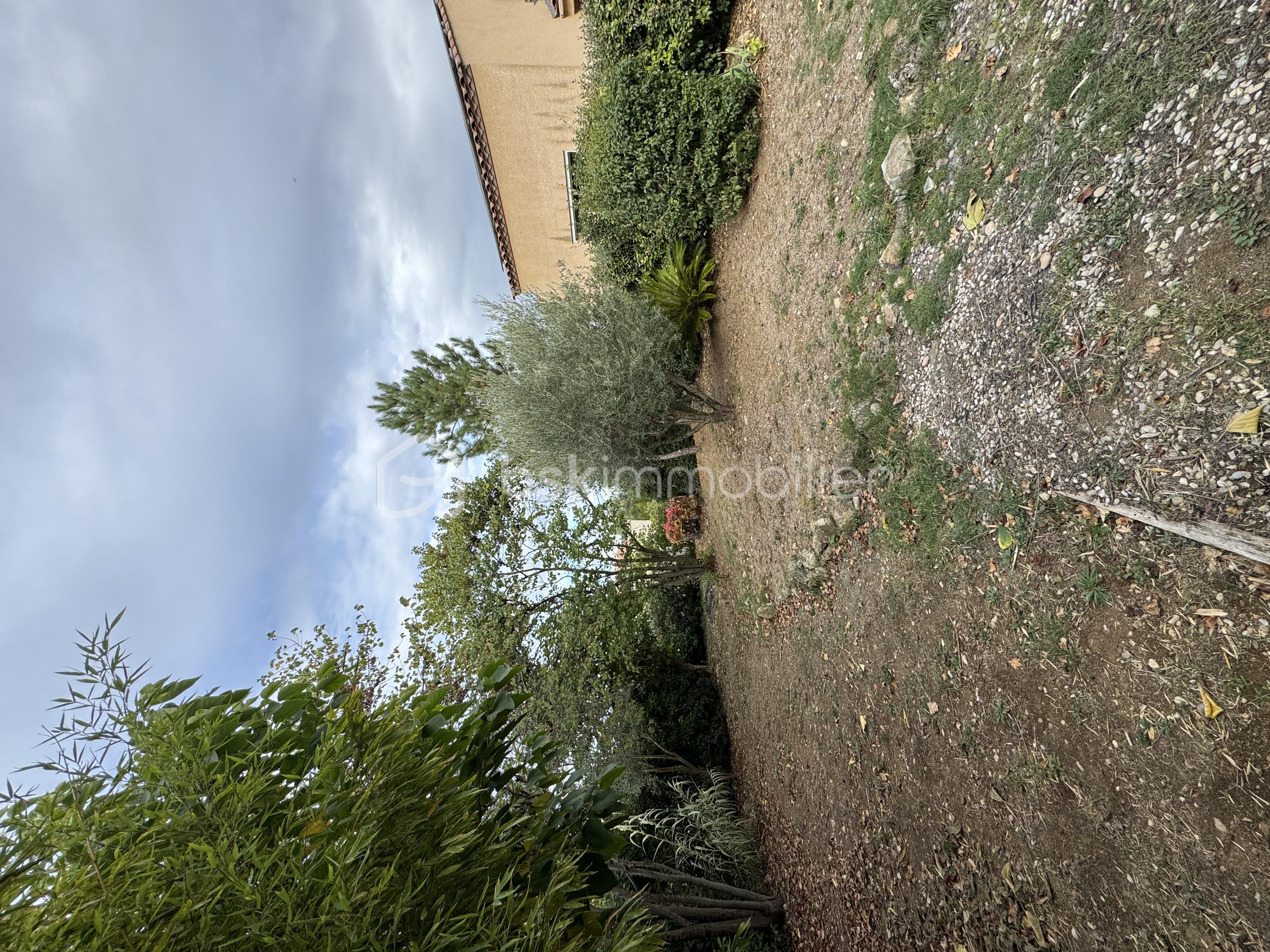 Maison contemporaine de 153,70 m² - tempImaget4sYou.png