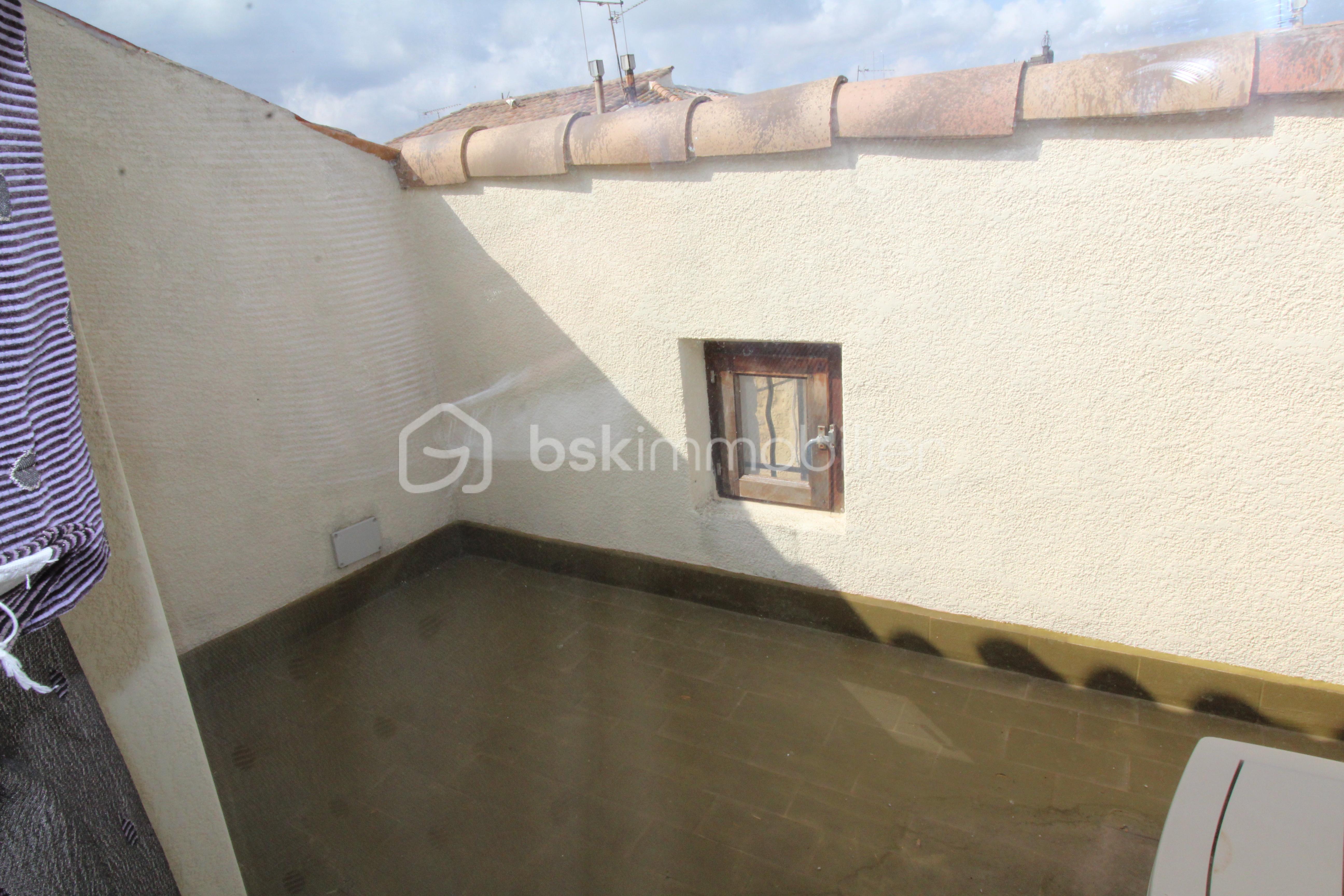 Immeuble de 306 m² - IMG_0009.JPG