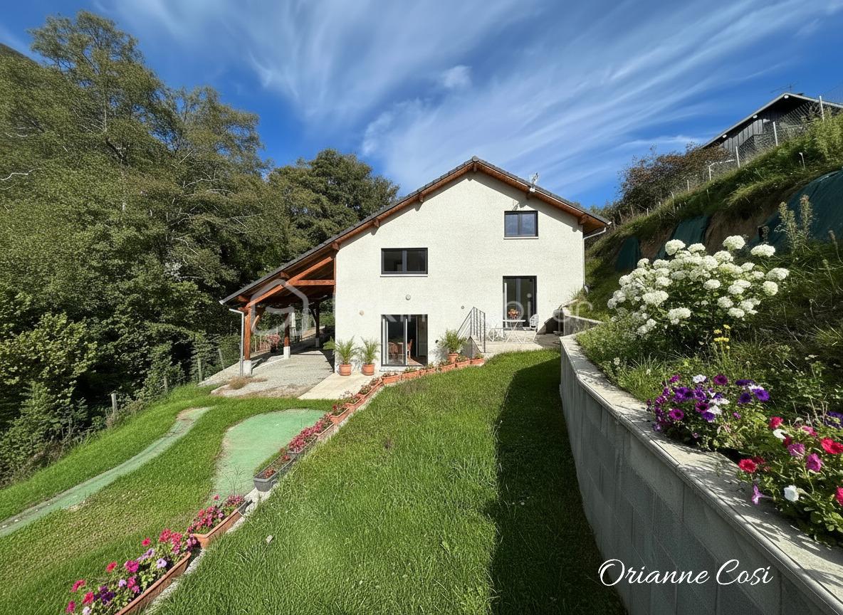 Maison traditionnelle de 120 m² - Extérieur.jpg