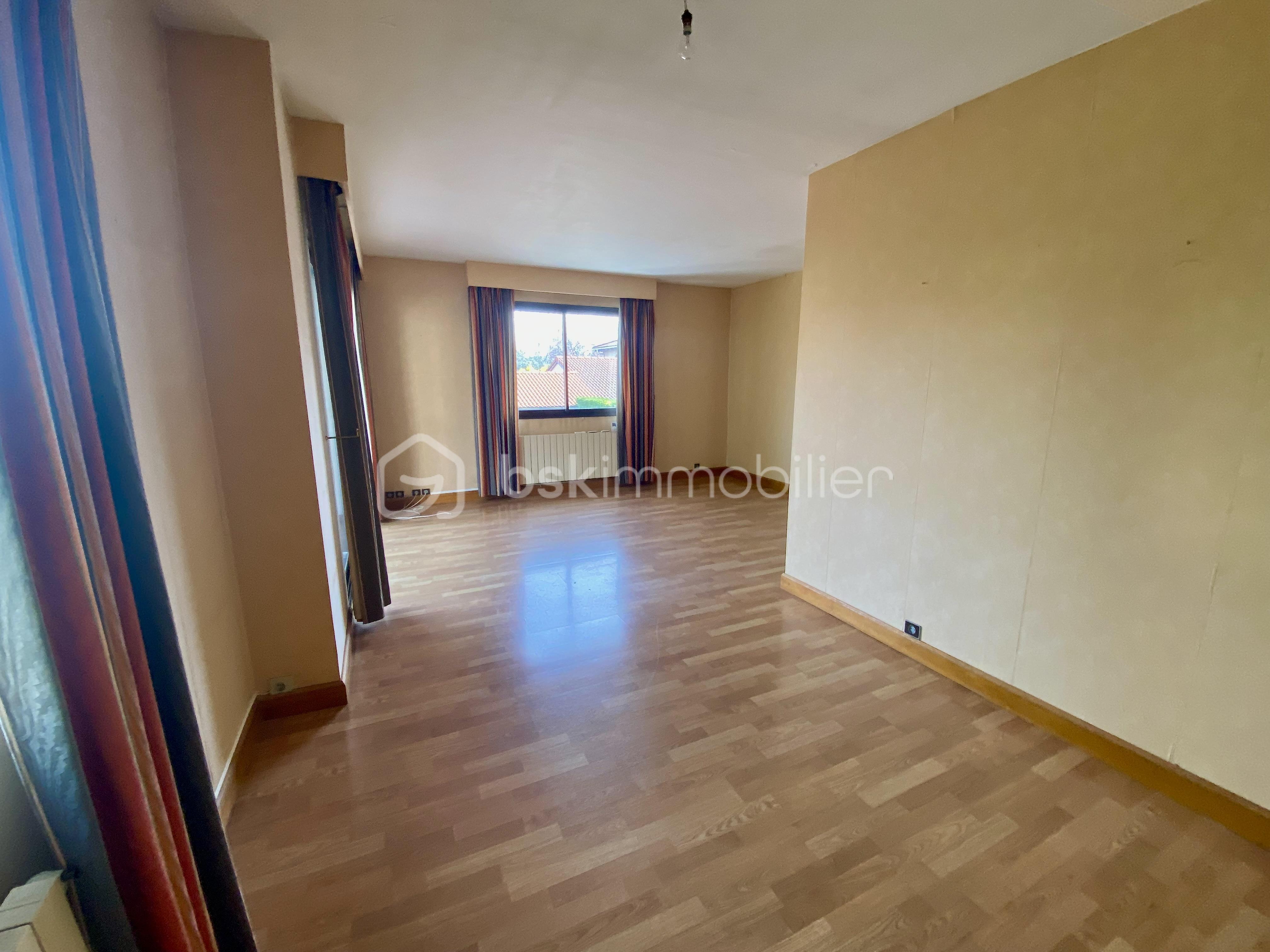 Maison traditionnelle de 144 m² - 9DBA0A1F-EF22-4D73-8C61-B9344D6F9708_1_201_a.jpeg