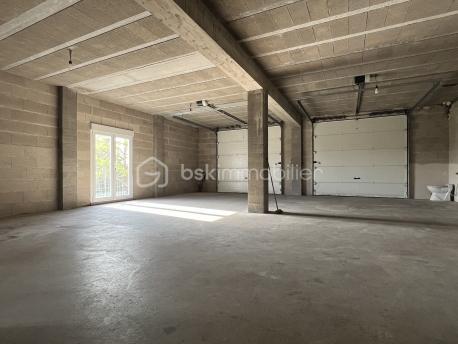 Pavillon de 170 m² - 019847b669ecb3d61a3e1764c0ecf04f.jpg