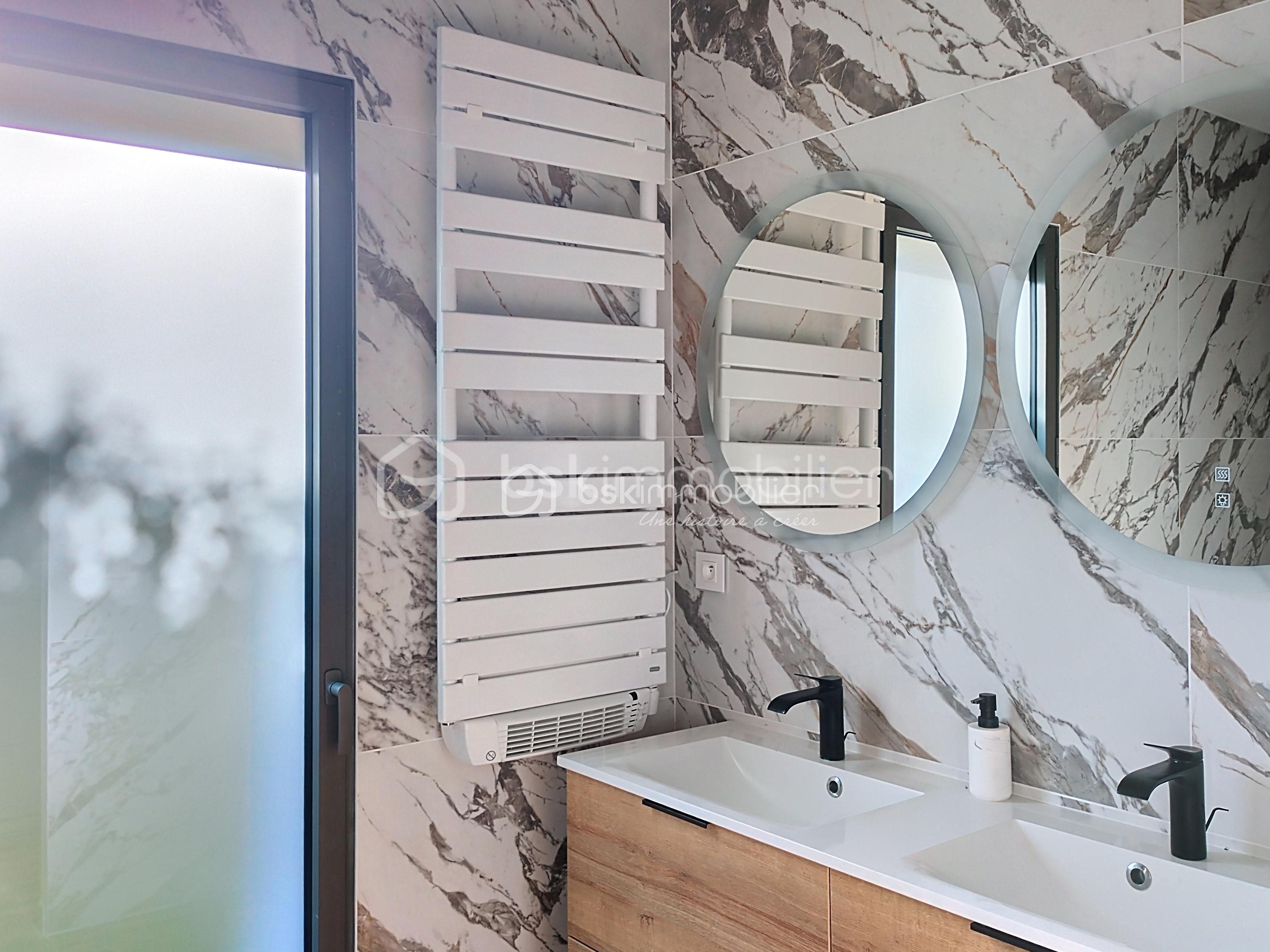 Maison de 220 m² - salle d eau parentale.jpg