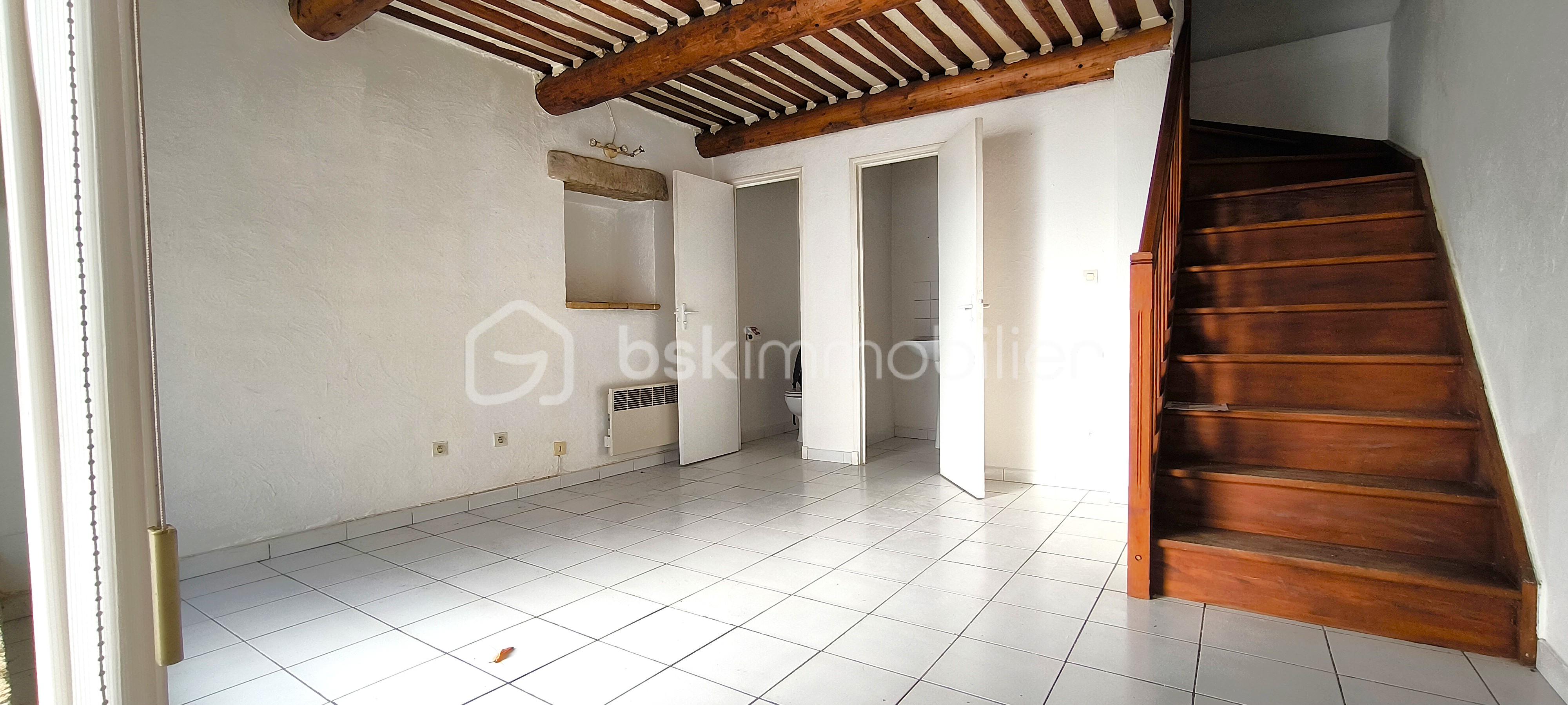 Local d activites de 39 m² - 1763575322969.jpg