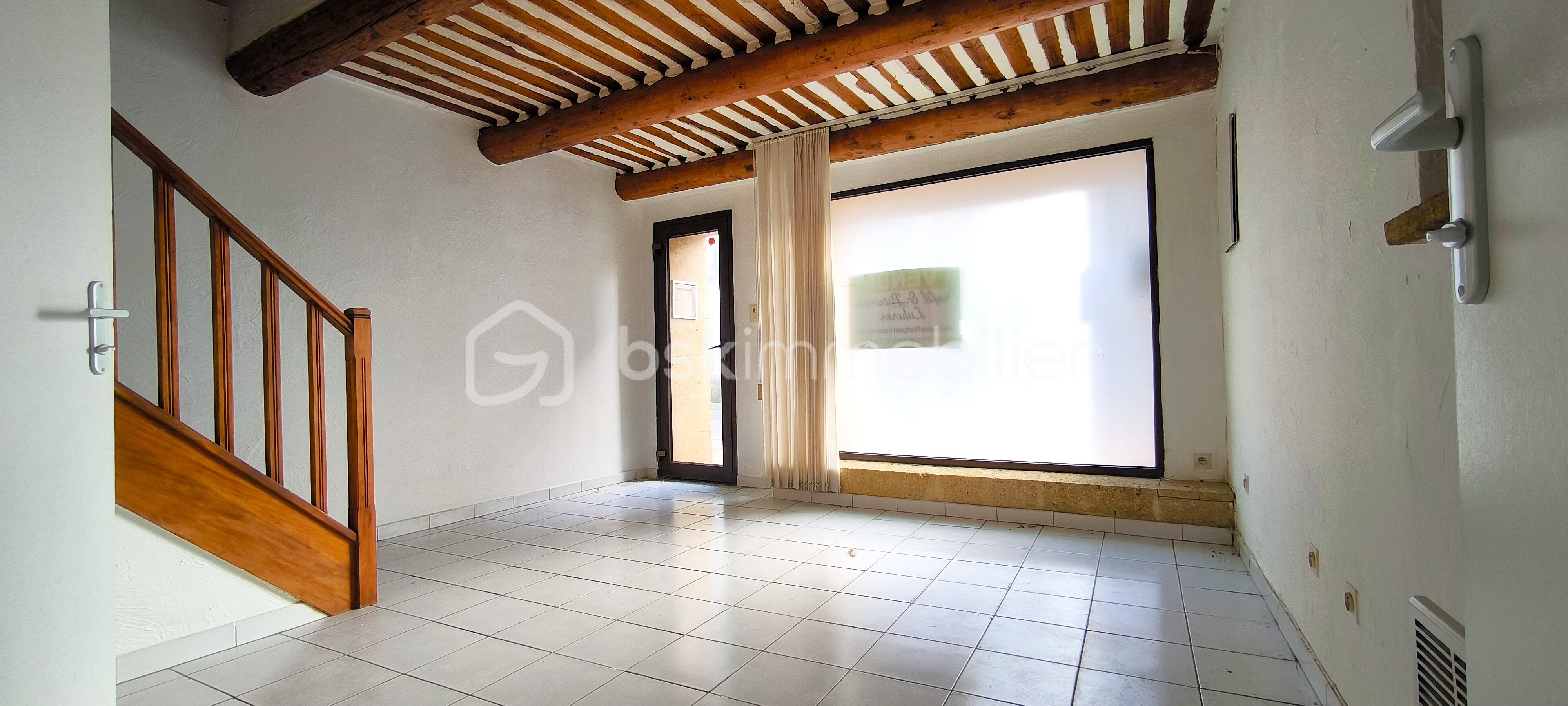 Local d activites de 39 m² - 1763575322957.jpg