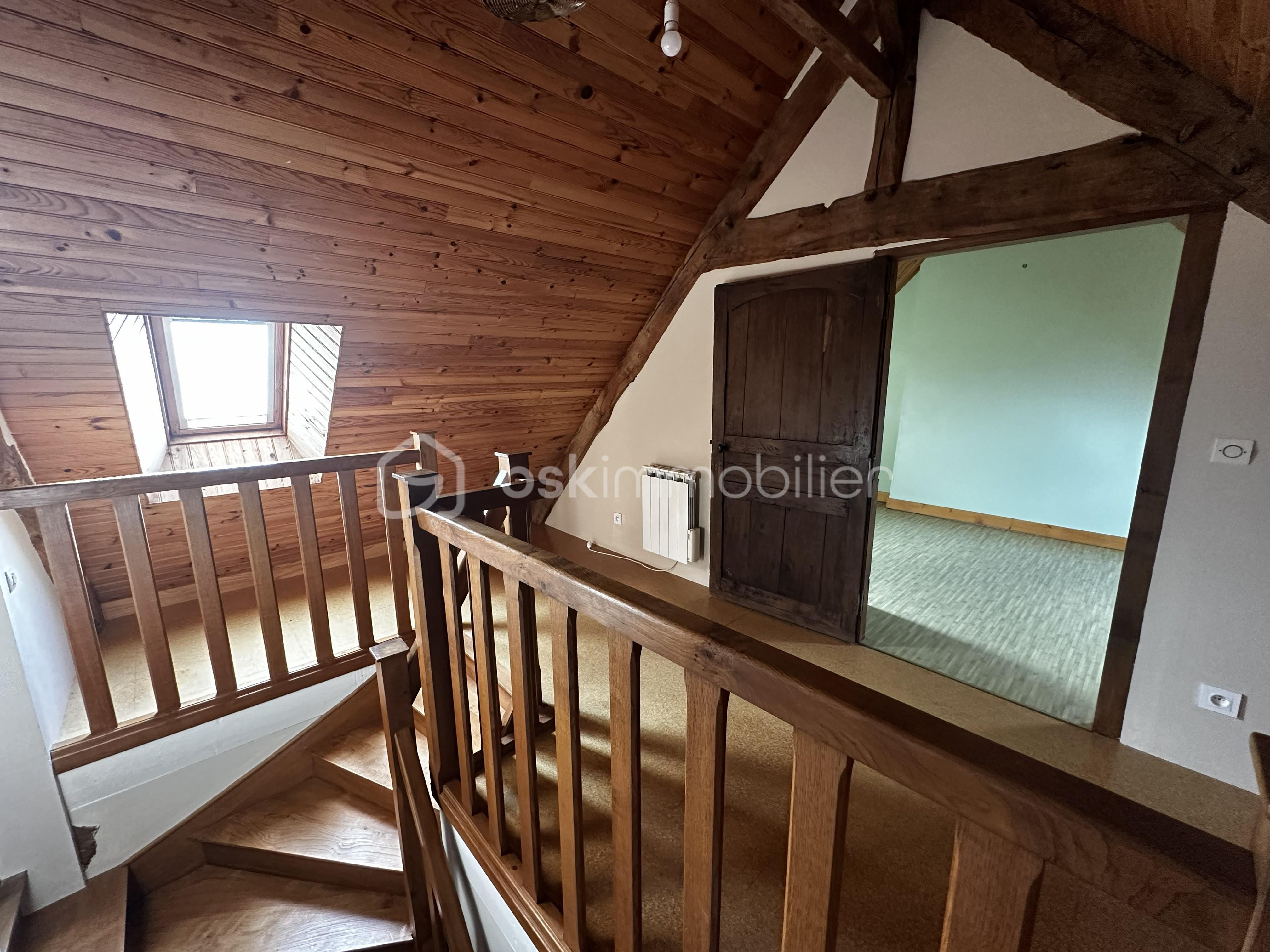 Maison de 125,08 m² - palier haut.jpg