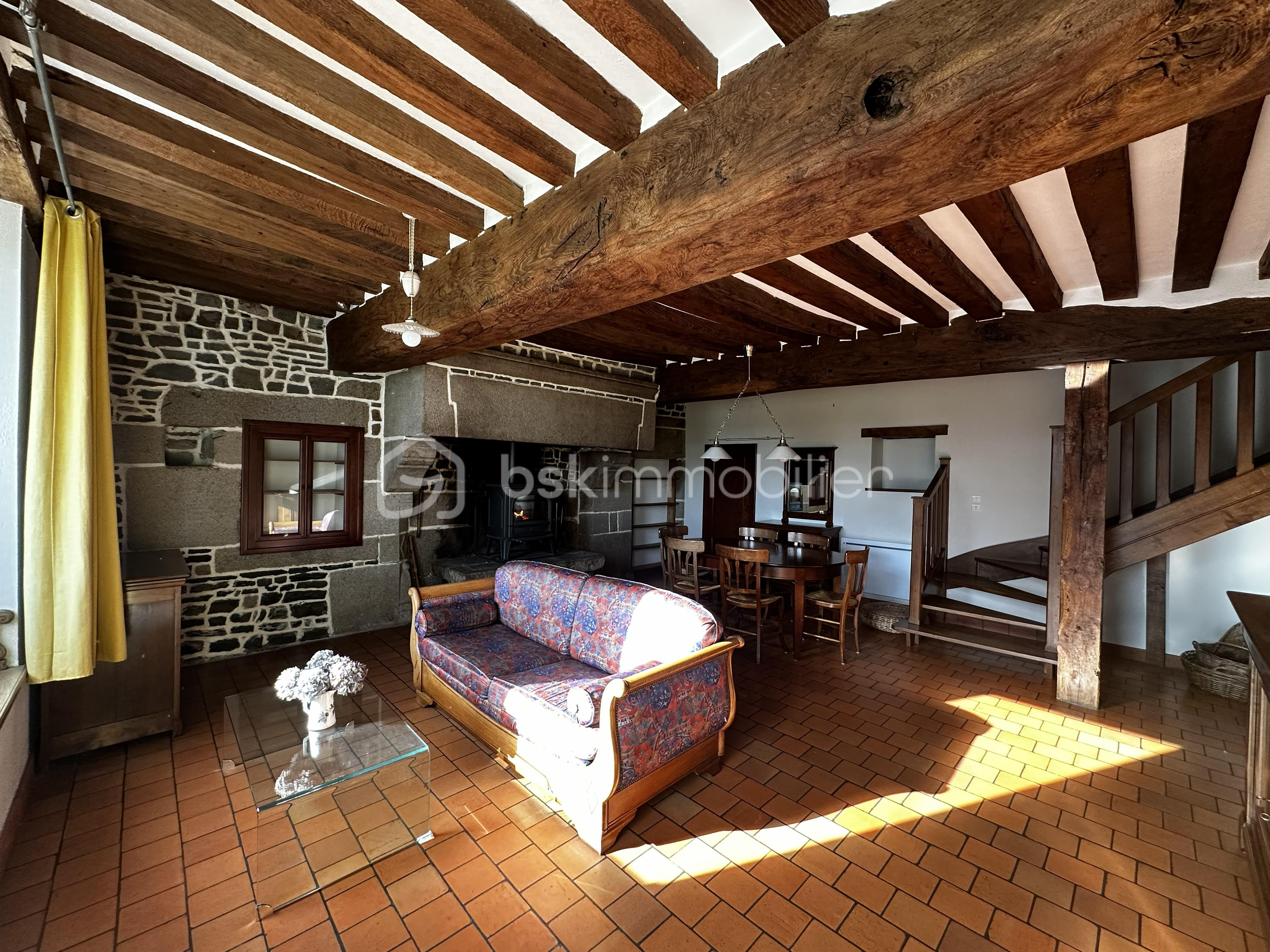 Maison de 125,08 m² - salon.jpg