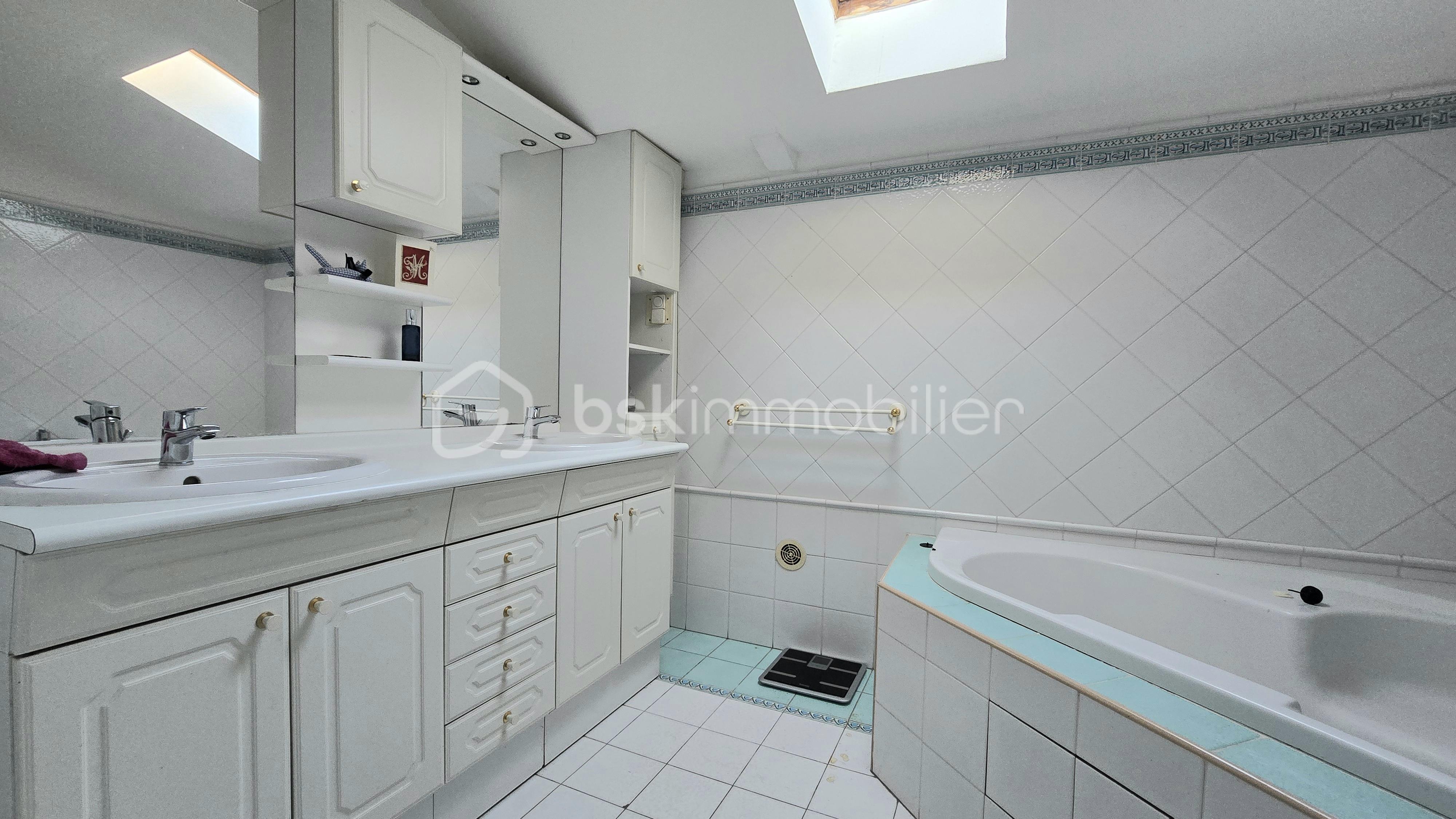 Maison de village de 165,67 m² - 20251127_142313.jpg