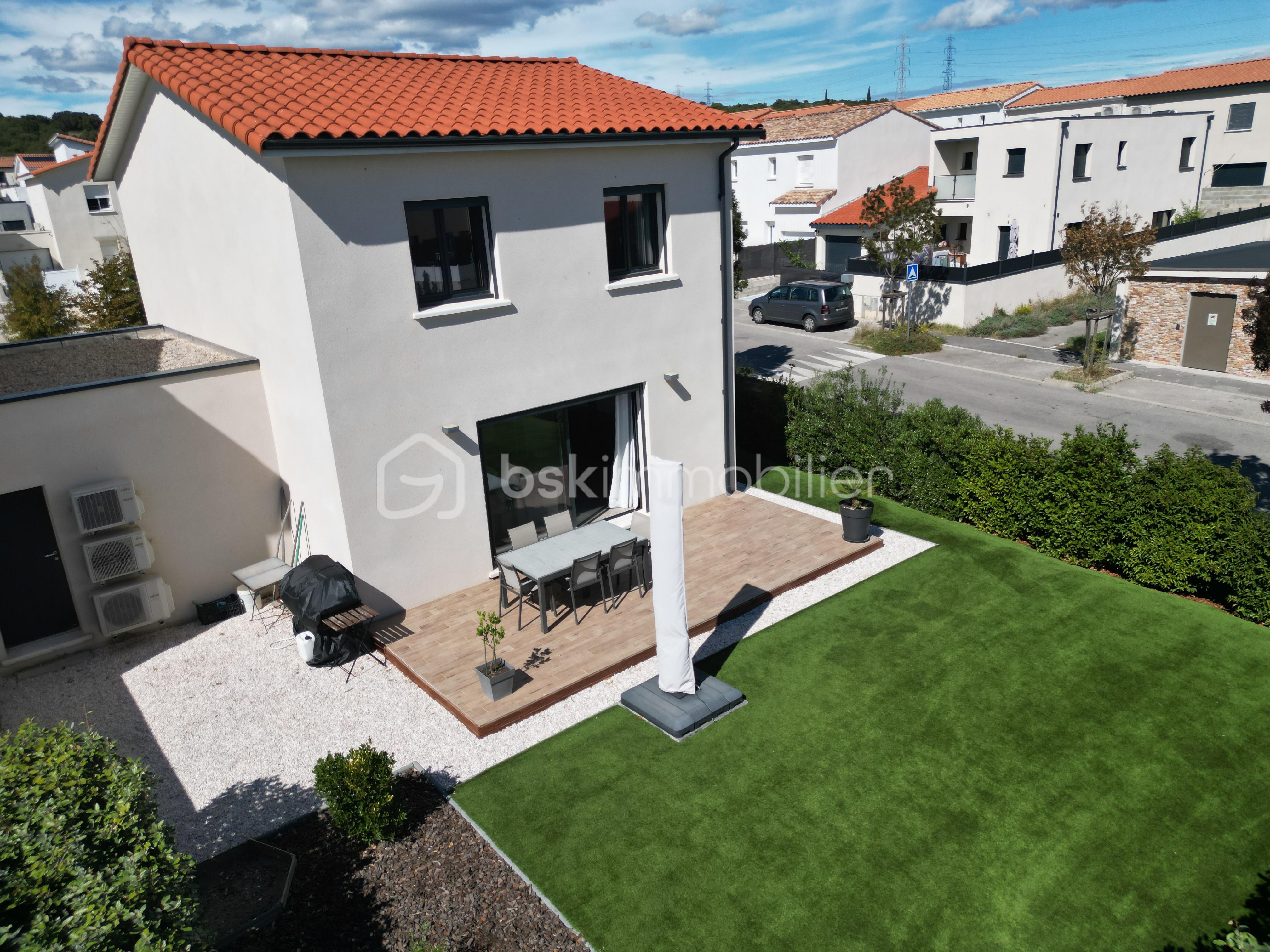 Villa de 90 m² - dji_fly_20250925_141542_799_1759259418285_photo.jpeg
