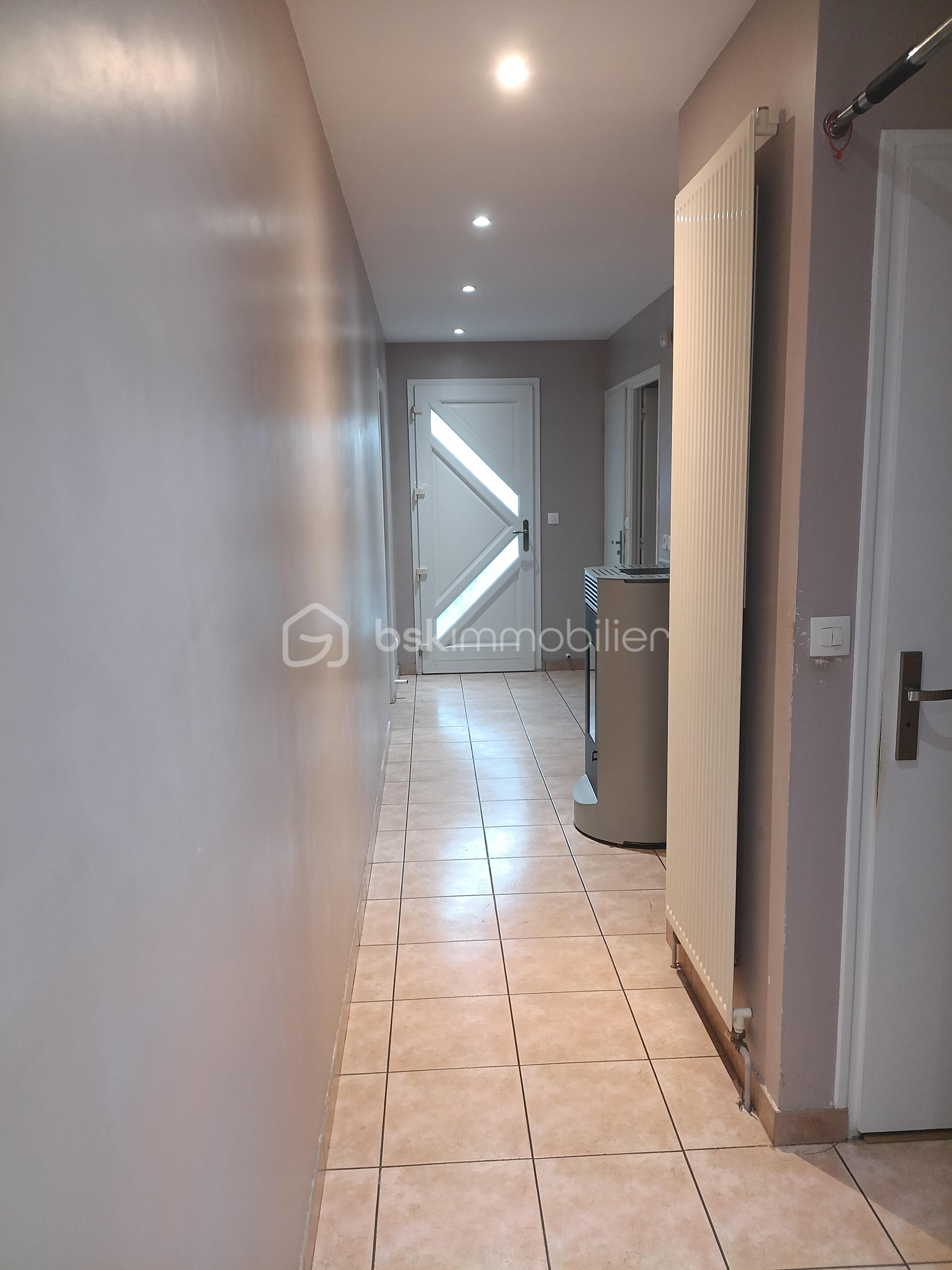 Maison de 73 m² - couloir.jpg