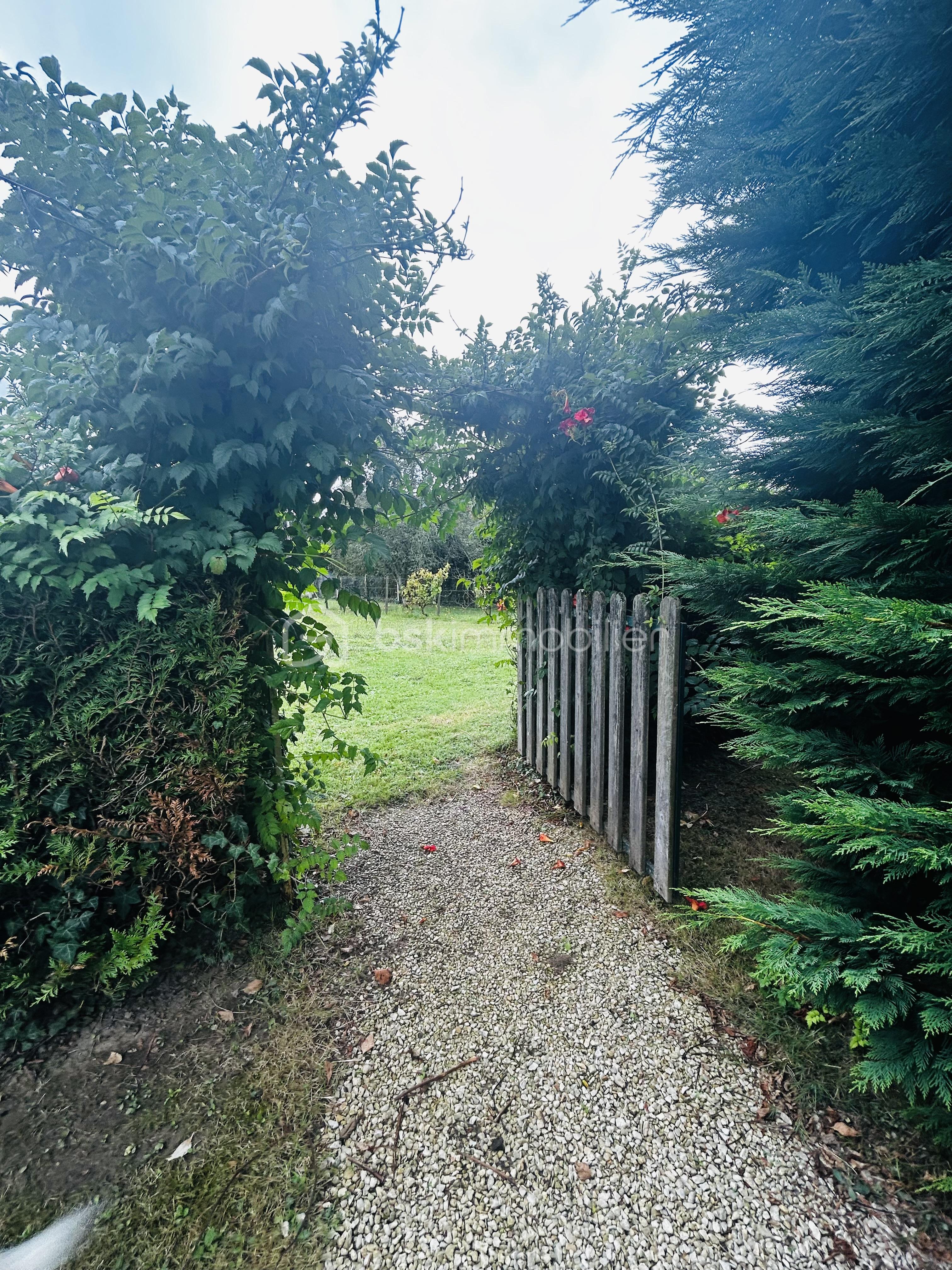 Maison charentaise de 155 m² - jardin.jpg