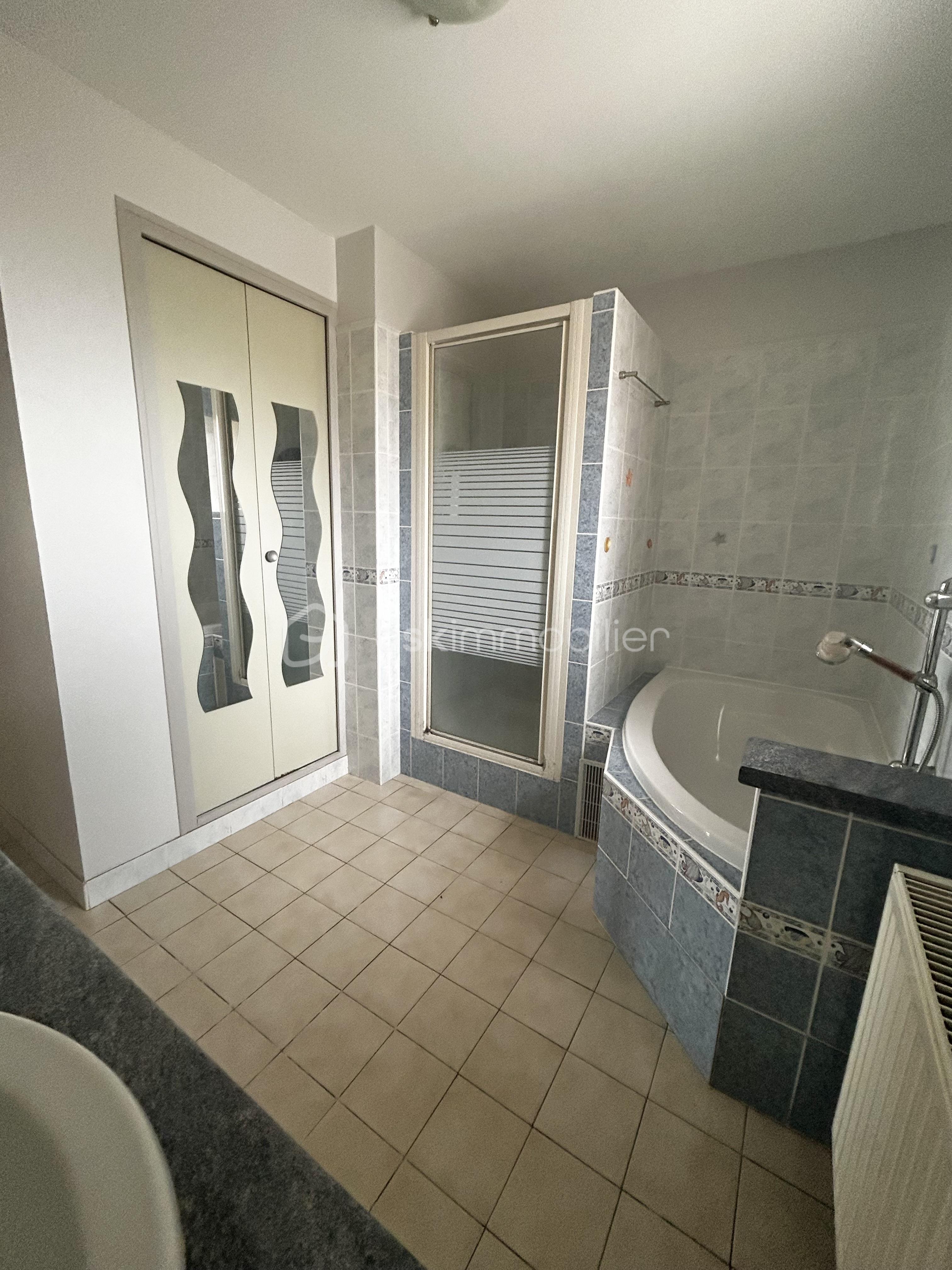 Maison charentaise de 155 m² - SALLE DEAU.jpg