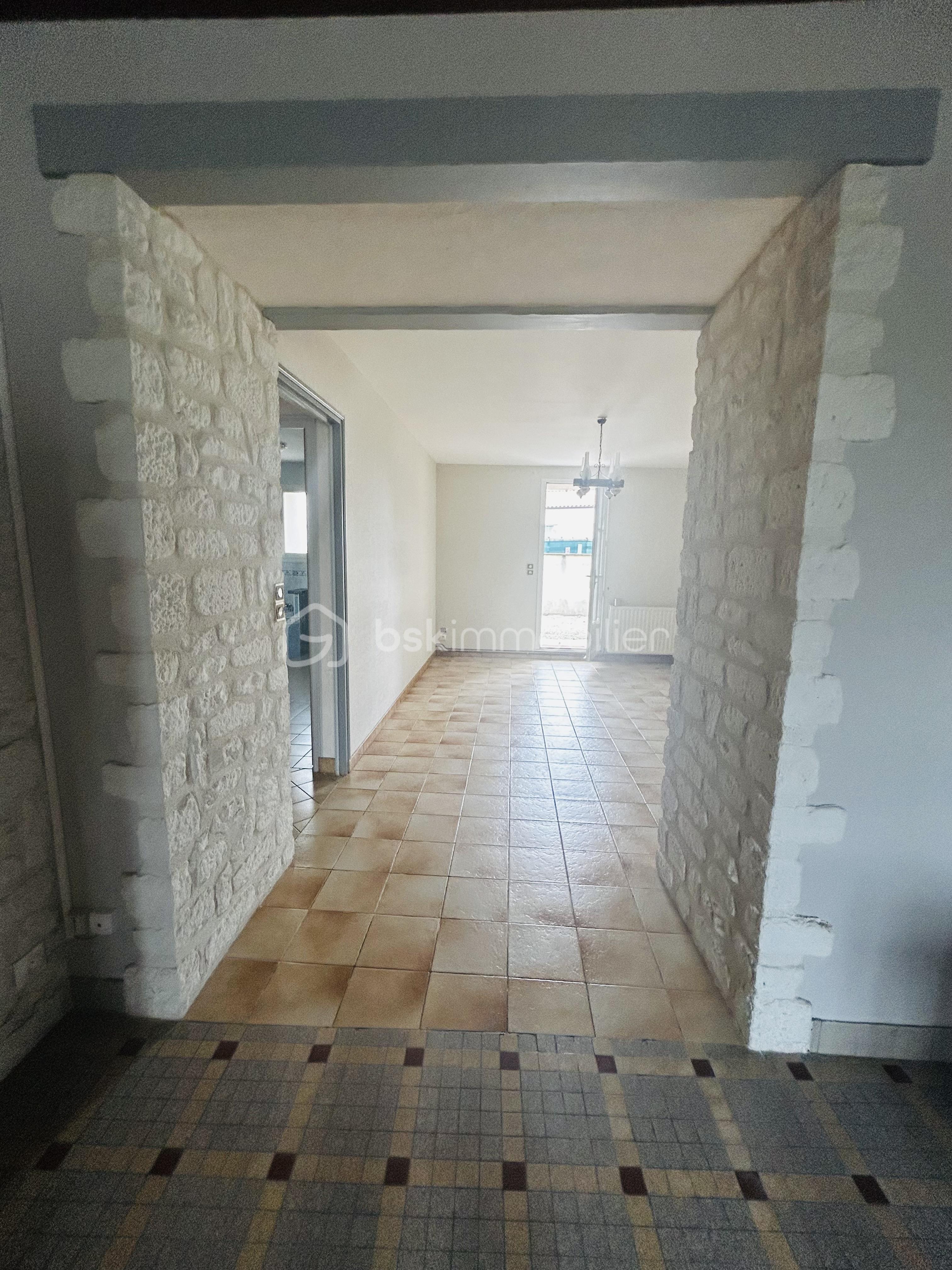 Maison charentaise de 155 m² - piece vie.jpg
