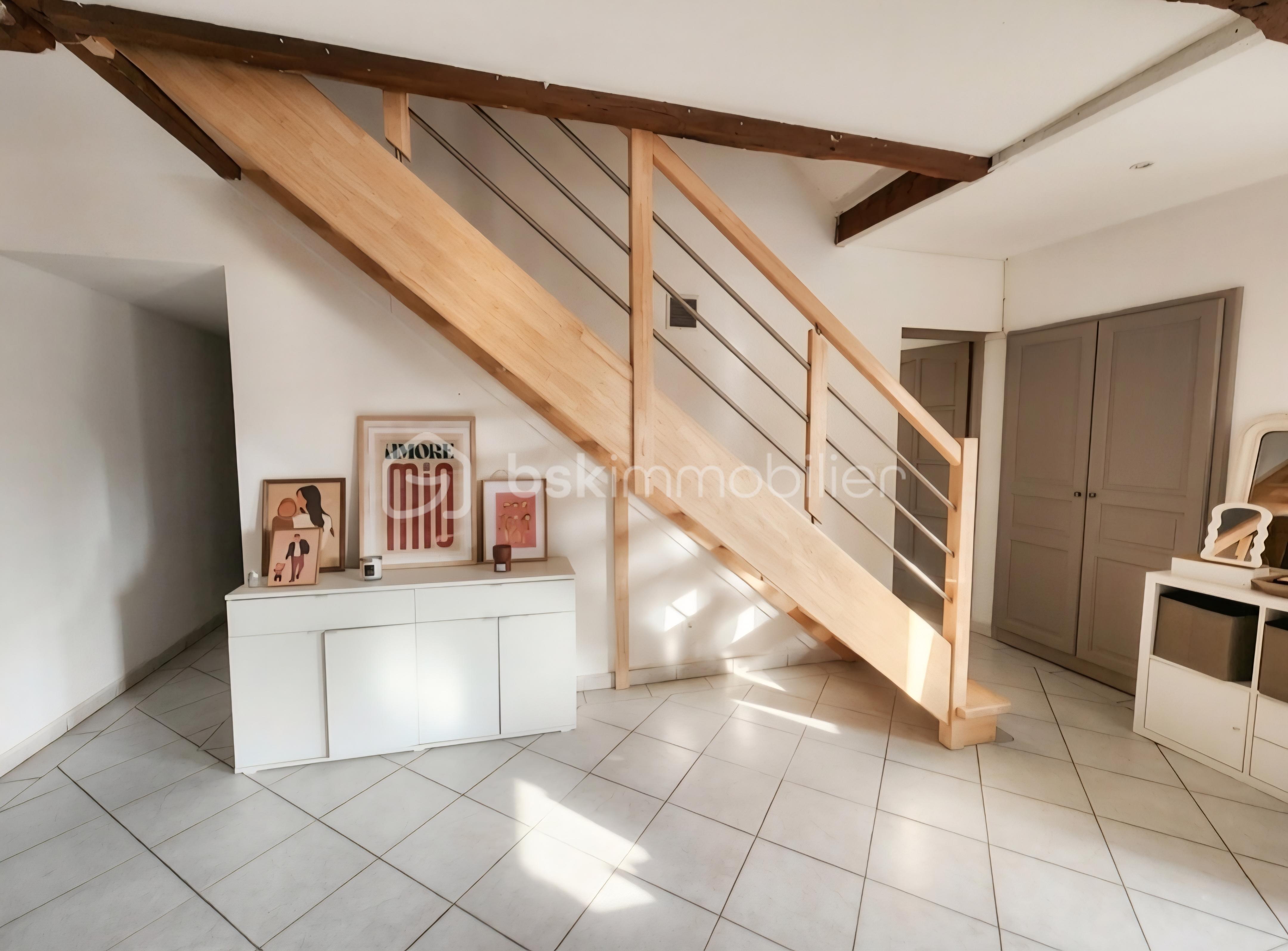 Screenshot_ ESCALIER + CLAIR.jpg