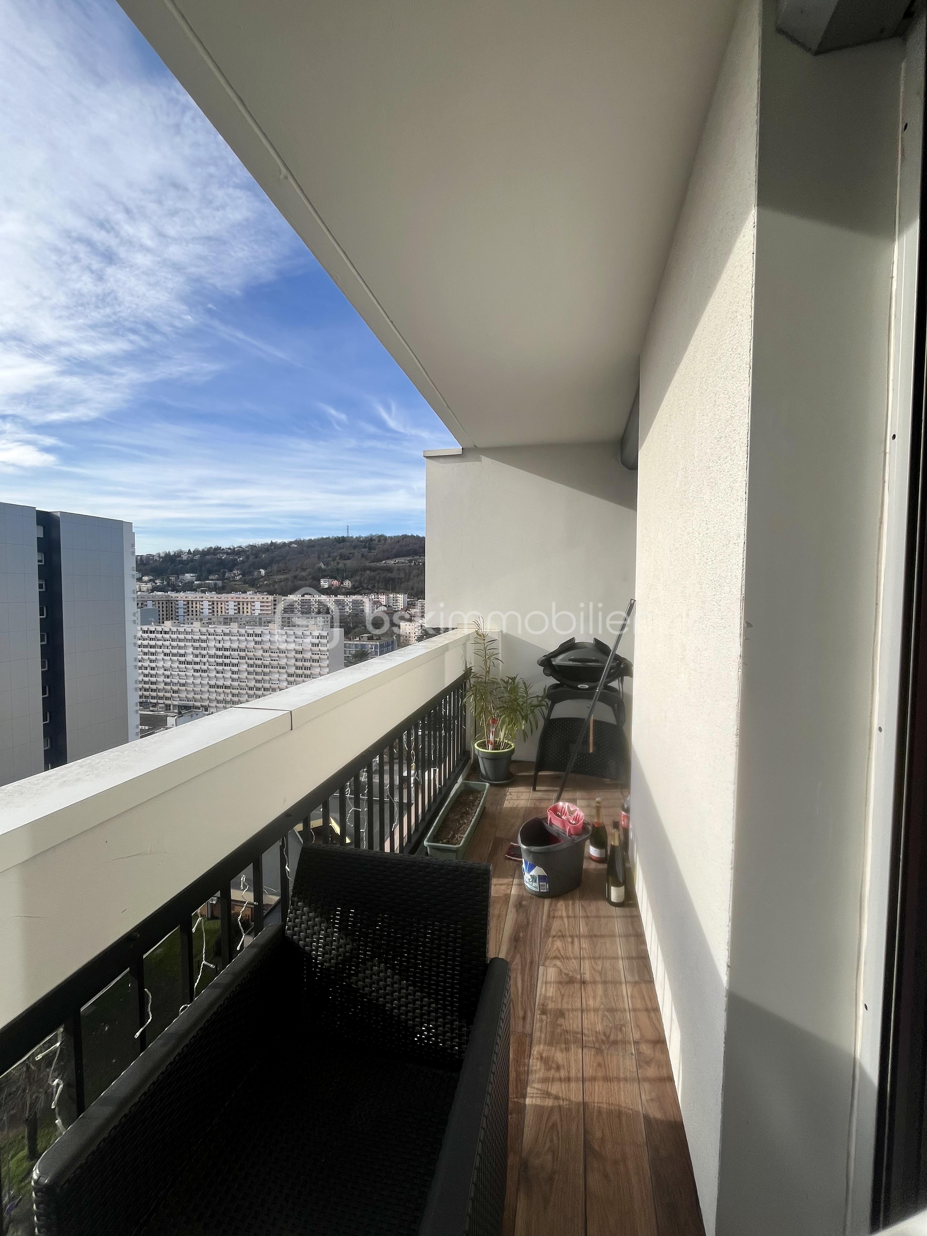 Appartement de 76,14 m² - 6-balcon salon et cuisine mod.jpeg