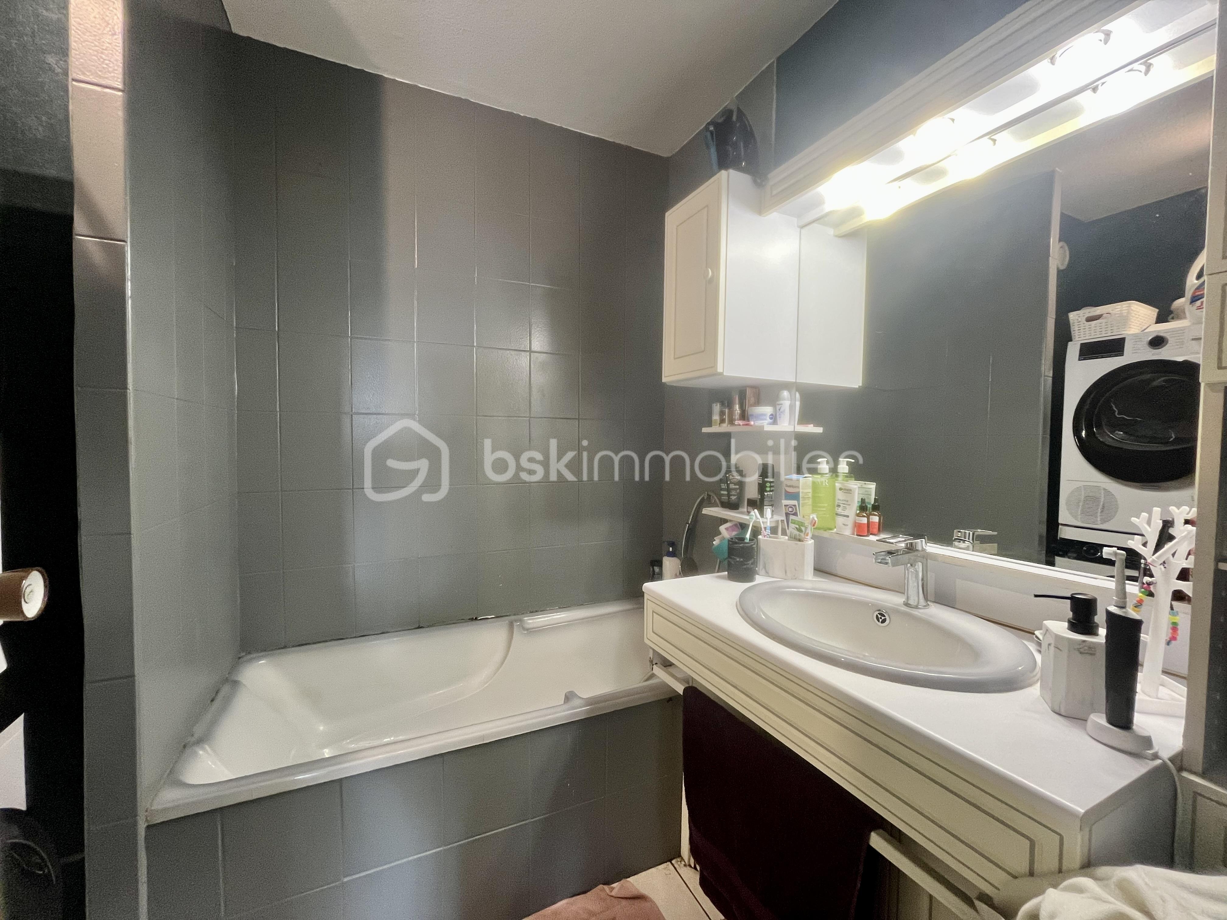 Appartement de 76,14 m² - 8.4-SDB mod.jpeg