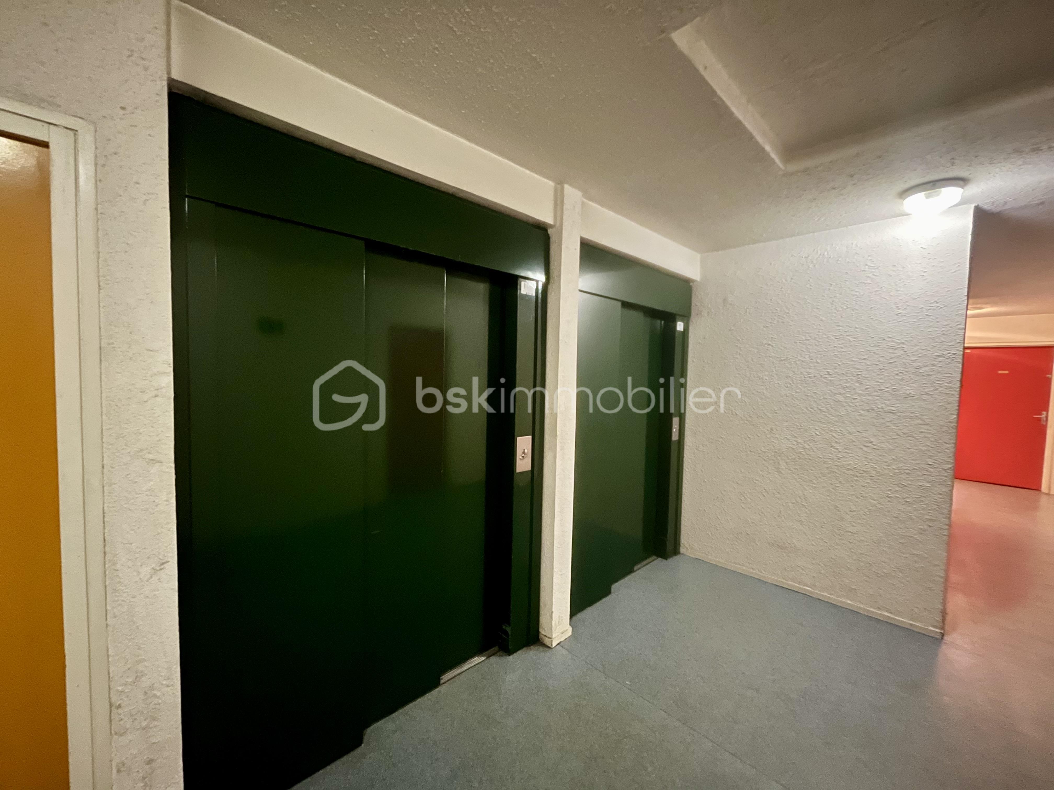 Appartement de 76,14 m² - 15-ascenseurs mod.jpeg