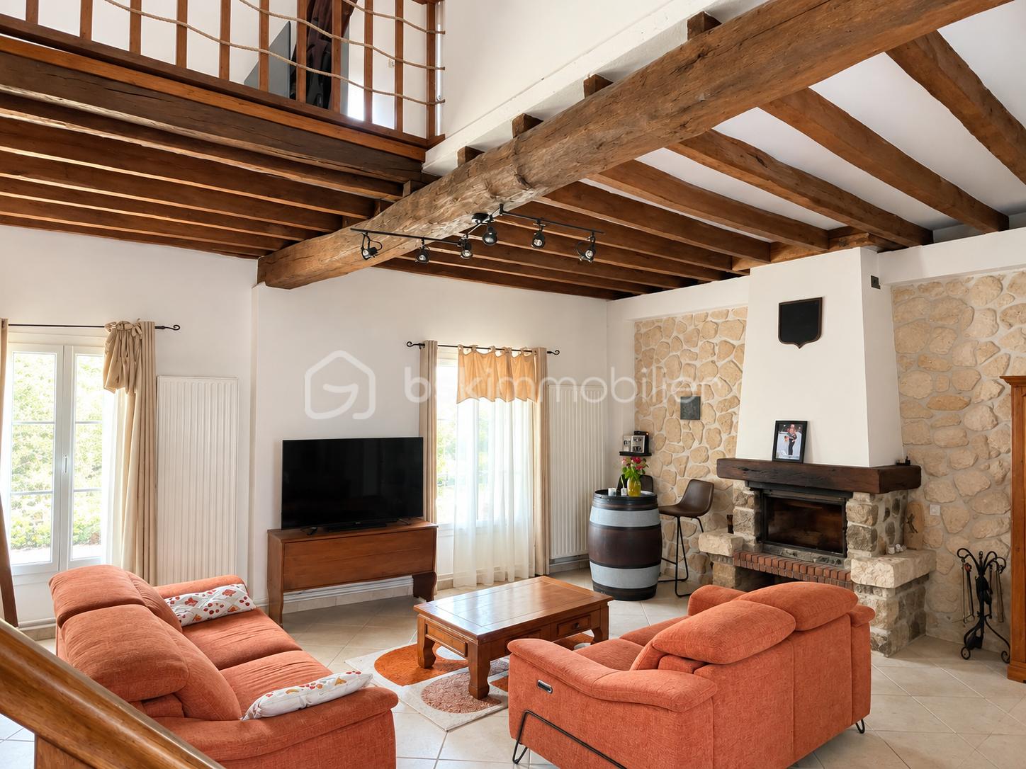 Maison 5 pièces 145 m² · à Veron · 145 m² · 184 000 €
