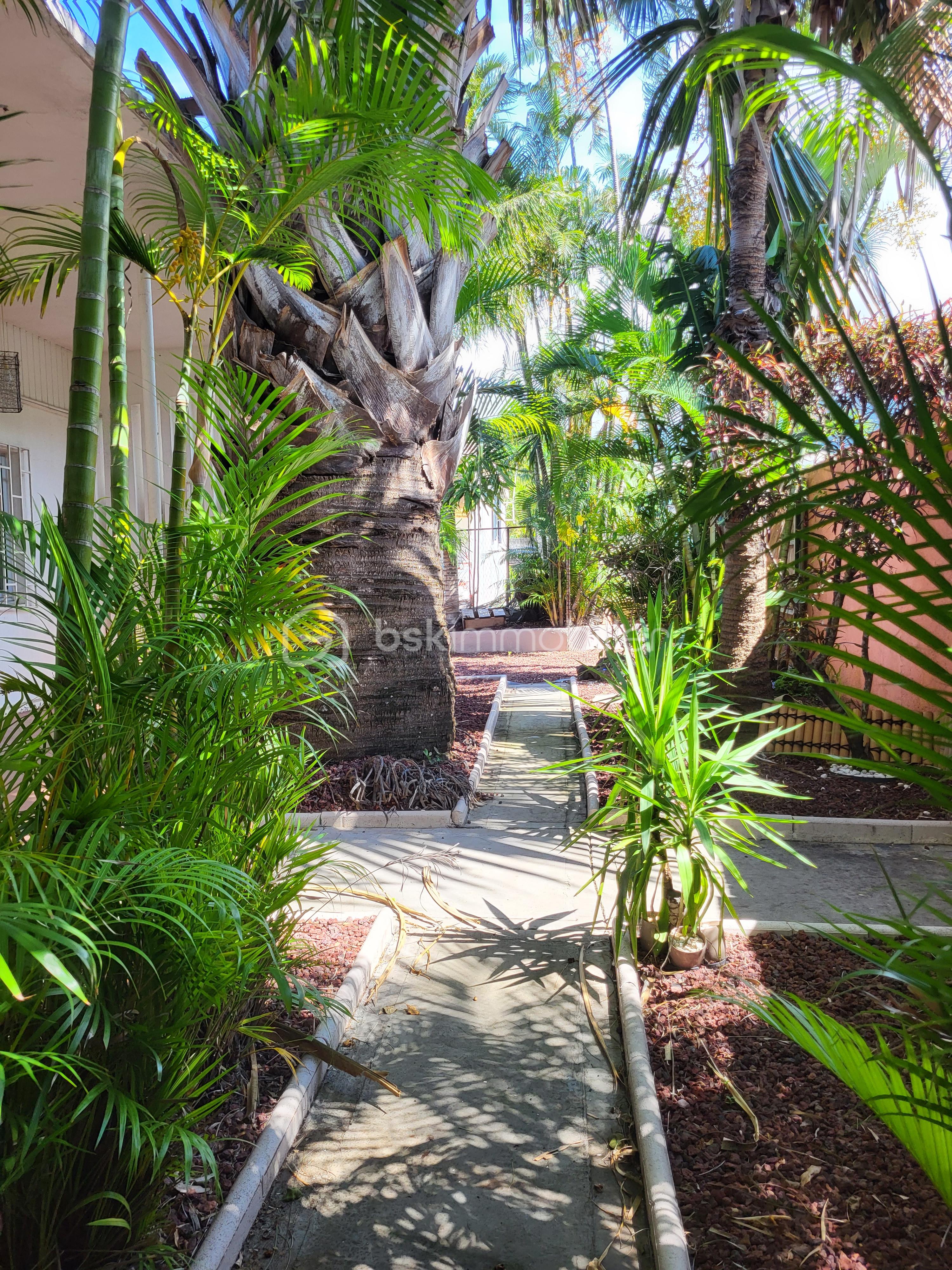 Maison de 145 m² - Allée avant.jpg