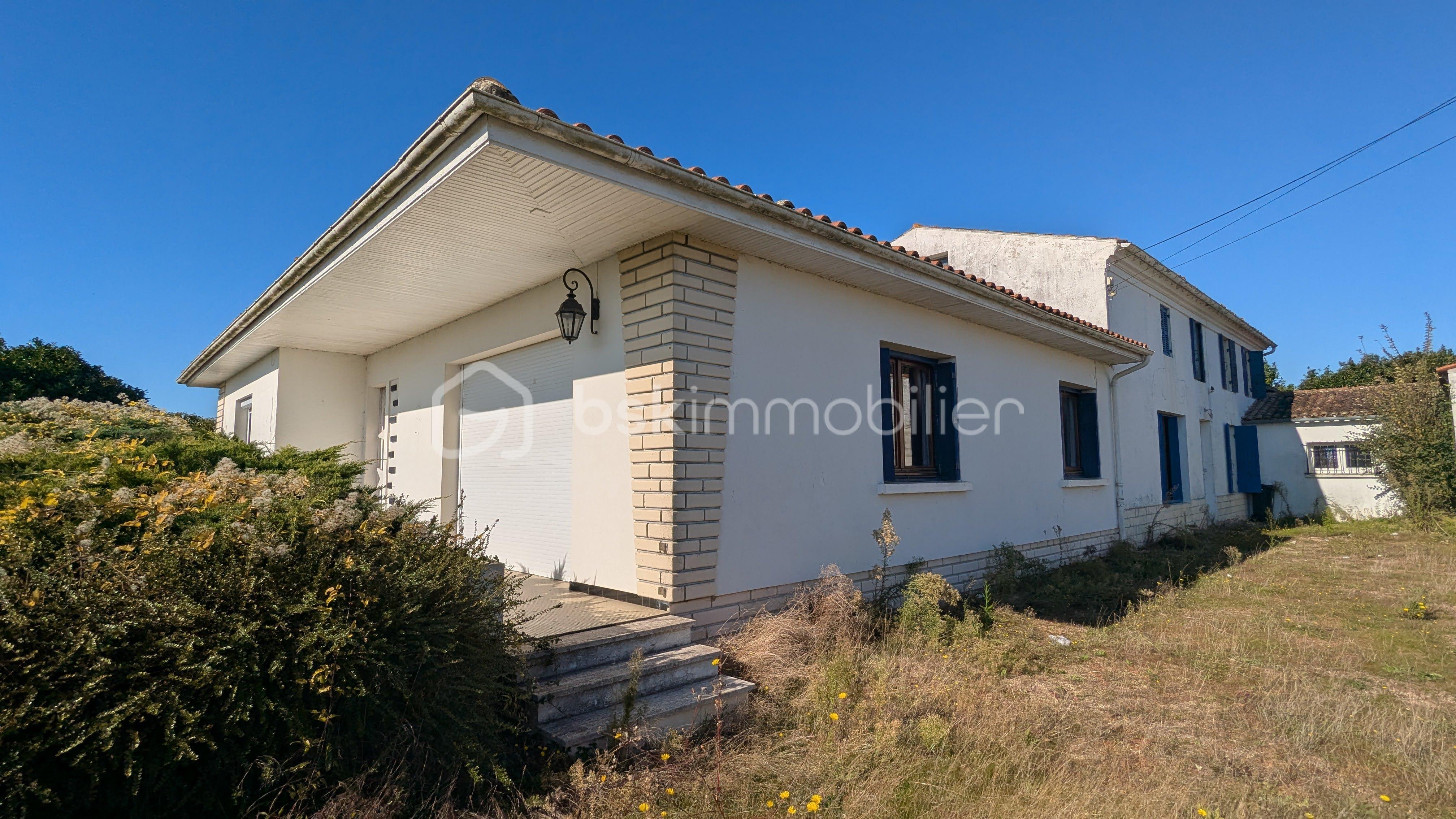 Corps de ferme de 232 m² - PXL_20251016_133802741.jpg