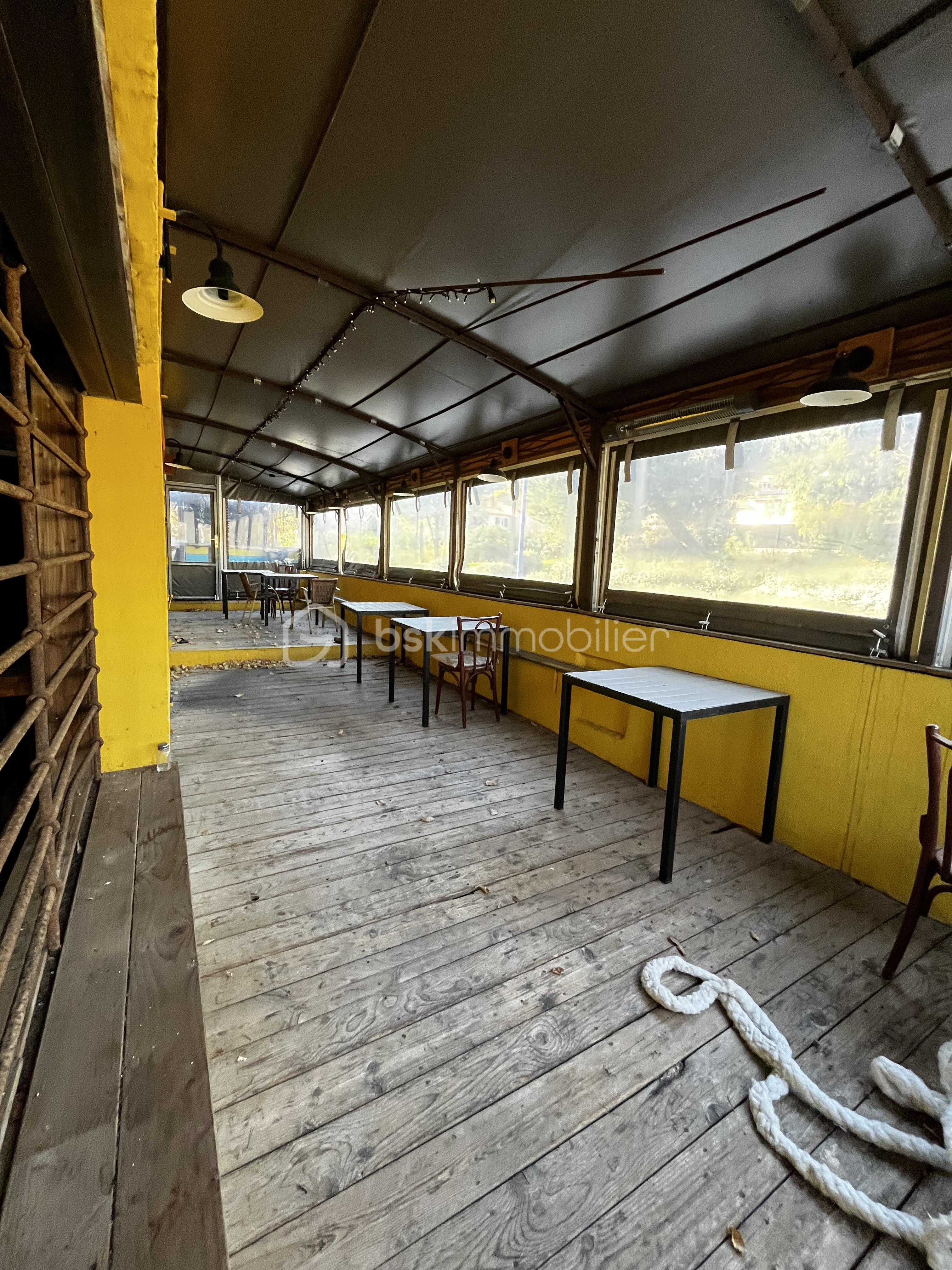 Local d'activités de 129 m² - IMG_7188.jpeg