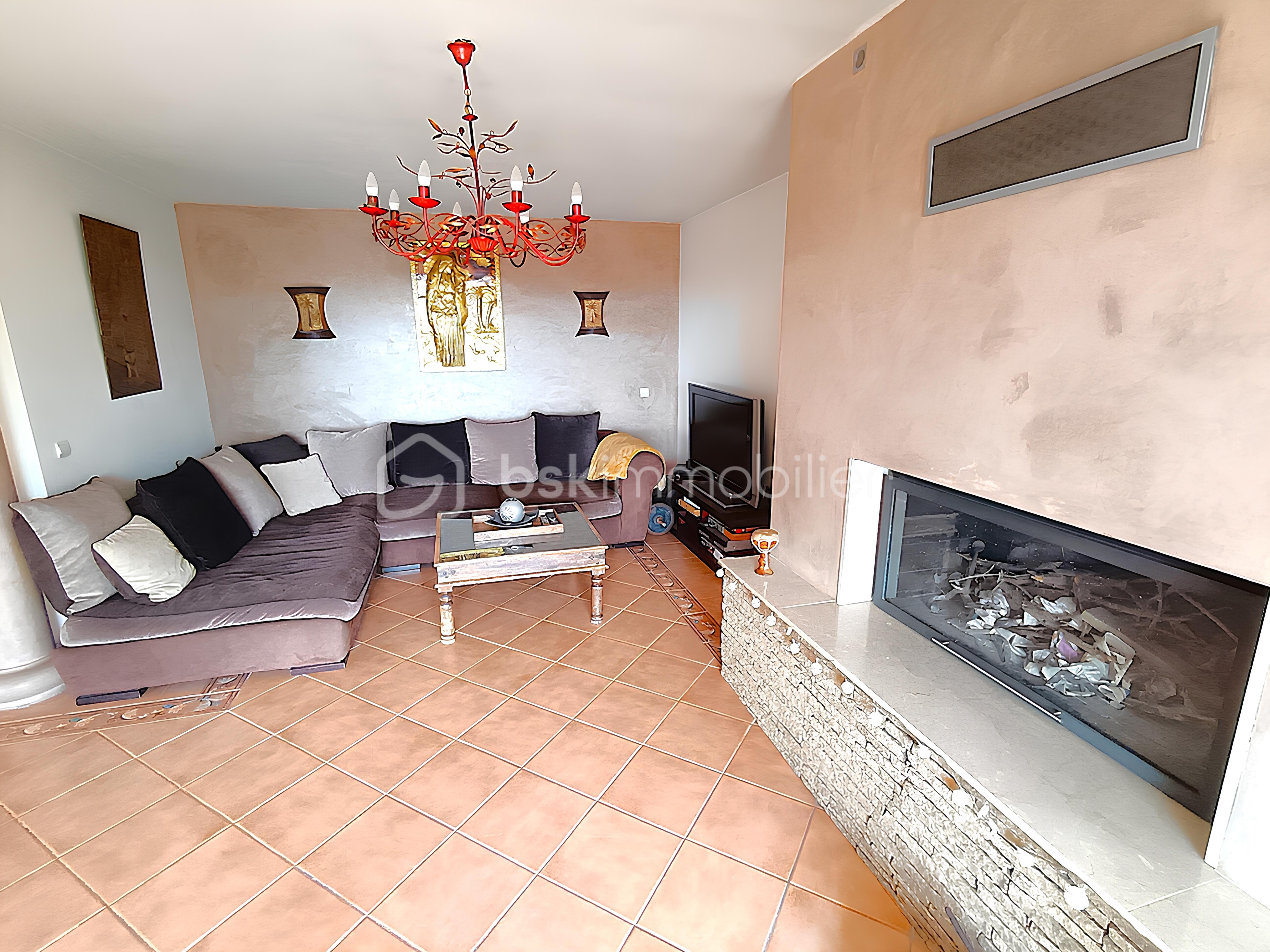 Maison de 225 m² - 6 SEJOUR MAISON 4.jpg