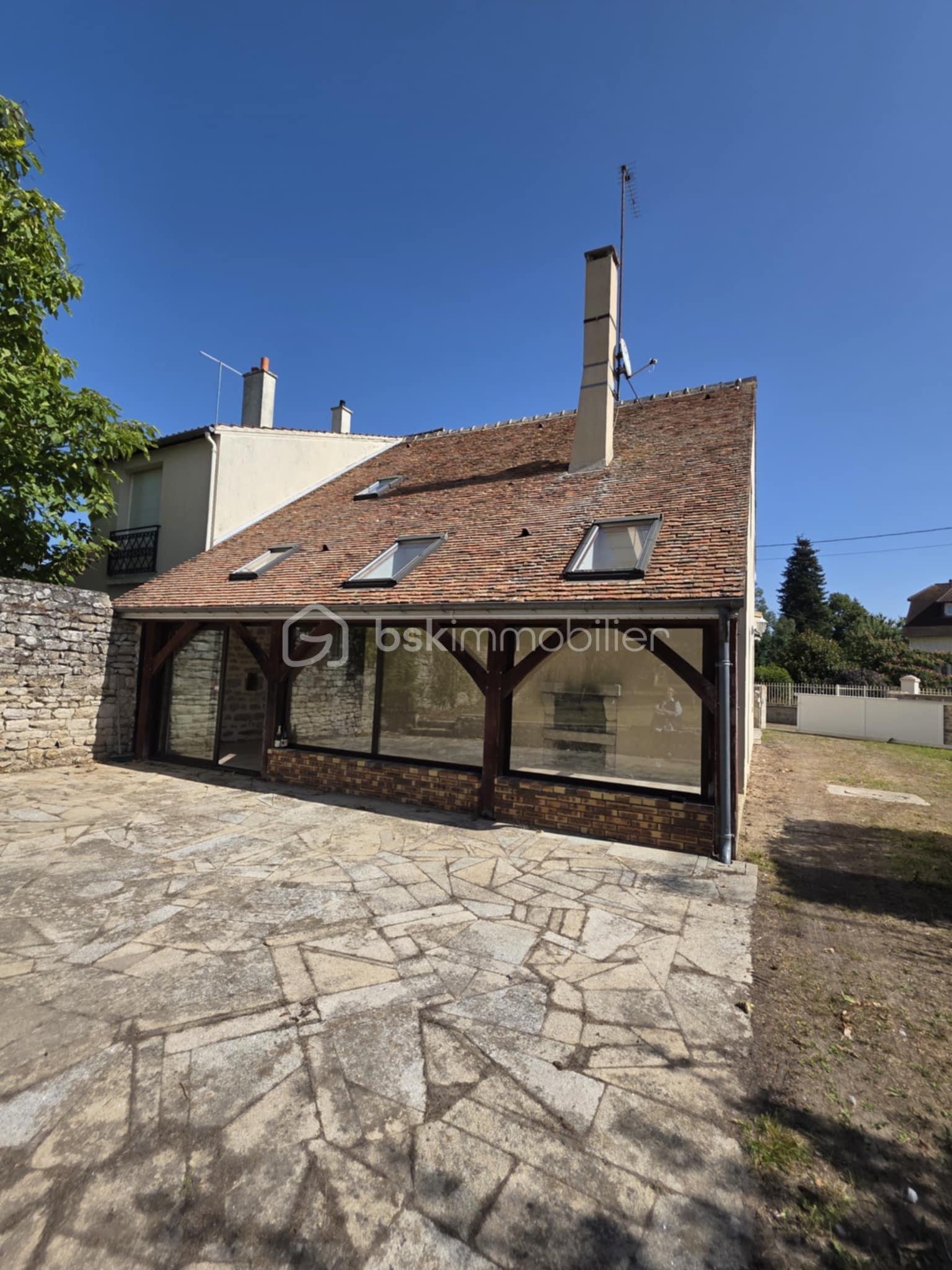 Maison de 152 m² - 6e553232-37ad-4d0d-93d5-c49ca4f502ae.jpg