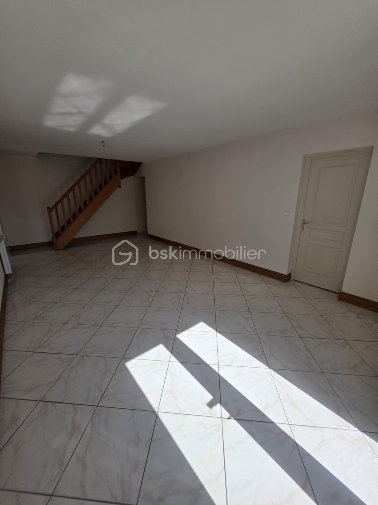 Maison de 152 m² - c6f929c4-aadb-41dd-a0a5-a506ca1a3af3.jpg
