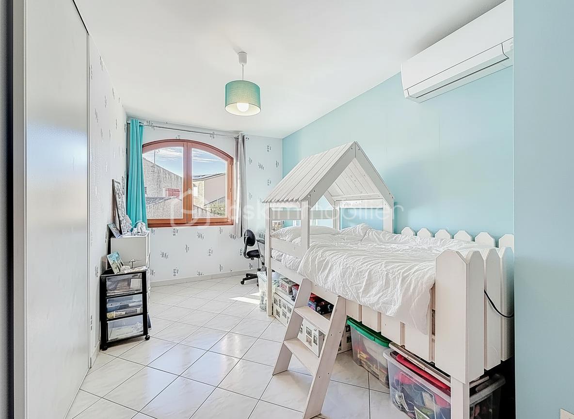 Maison de 115 m² - generated_2025-12-05T22_59_31.650.jpg