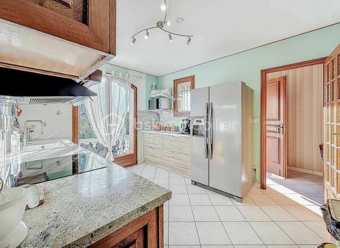 Maison de 115 m² - generated_2025-12-05T23_35_00.283.jpg