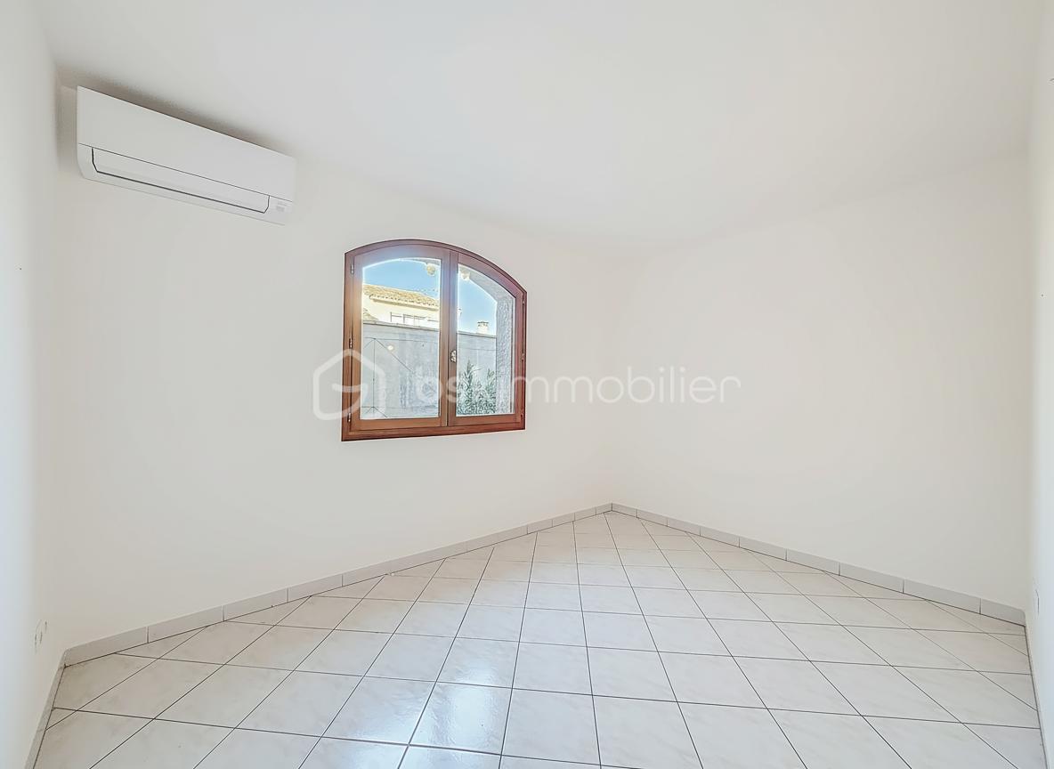 Maison de 115 m² - generated_2025-12-05T23_36_39.529.jpg