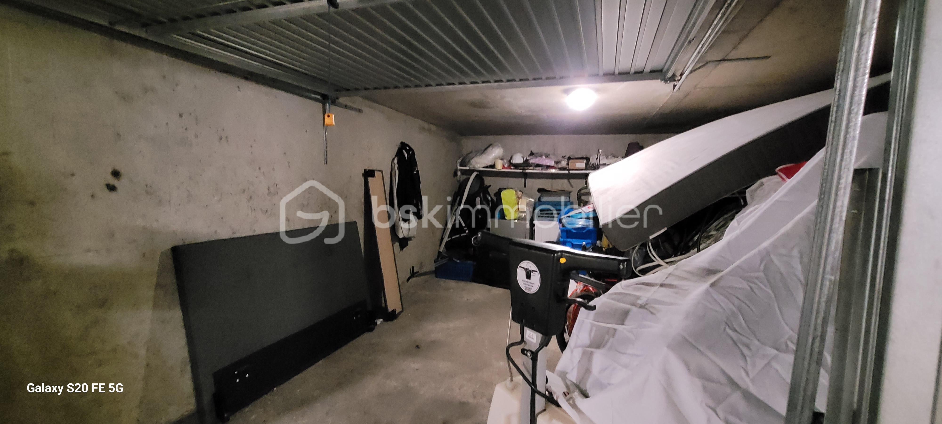 Parking de 20 m² - bqTANqGPqfQMdDIytIGXiF21zSz2loqJeQK95pIk.jpg