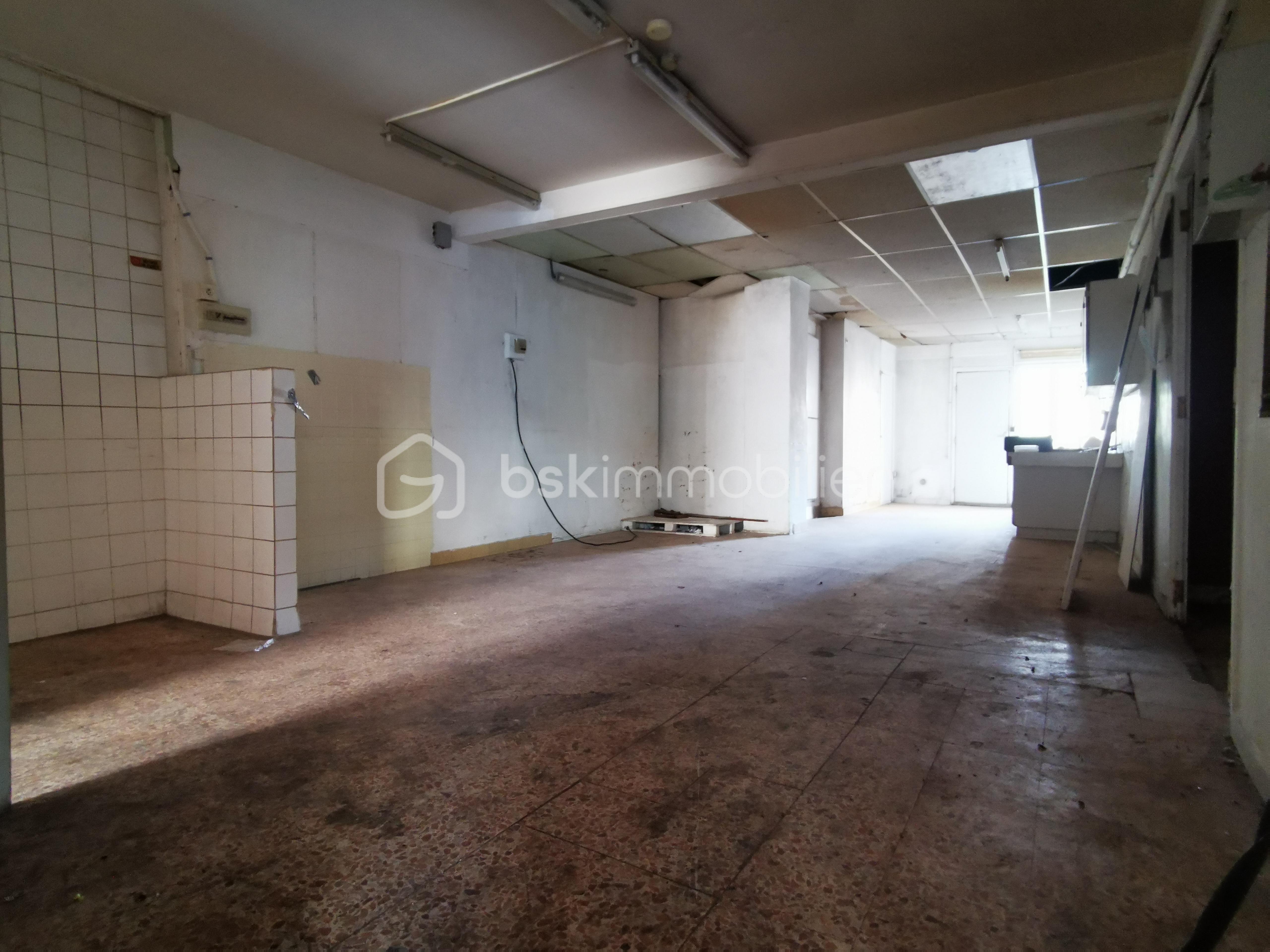 Immeuble commercial de 149 m² - IMG_20250825_101818.jpg