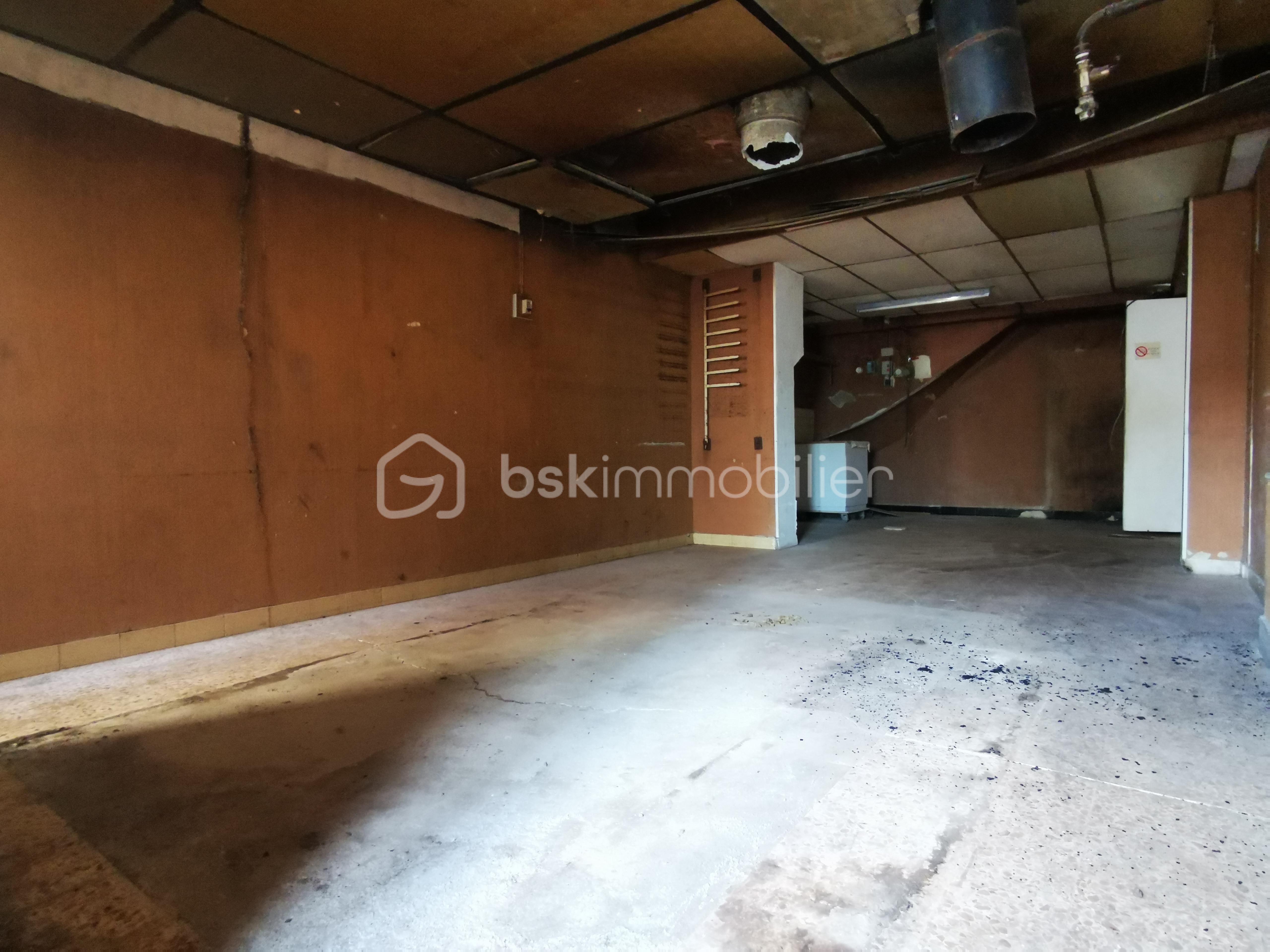 Immeuble commercial de 149 m² - IMG_20250825_101910.jpg